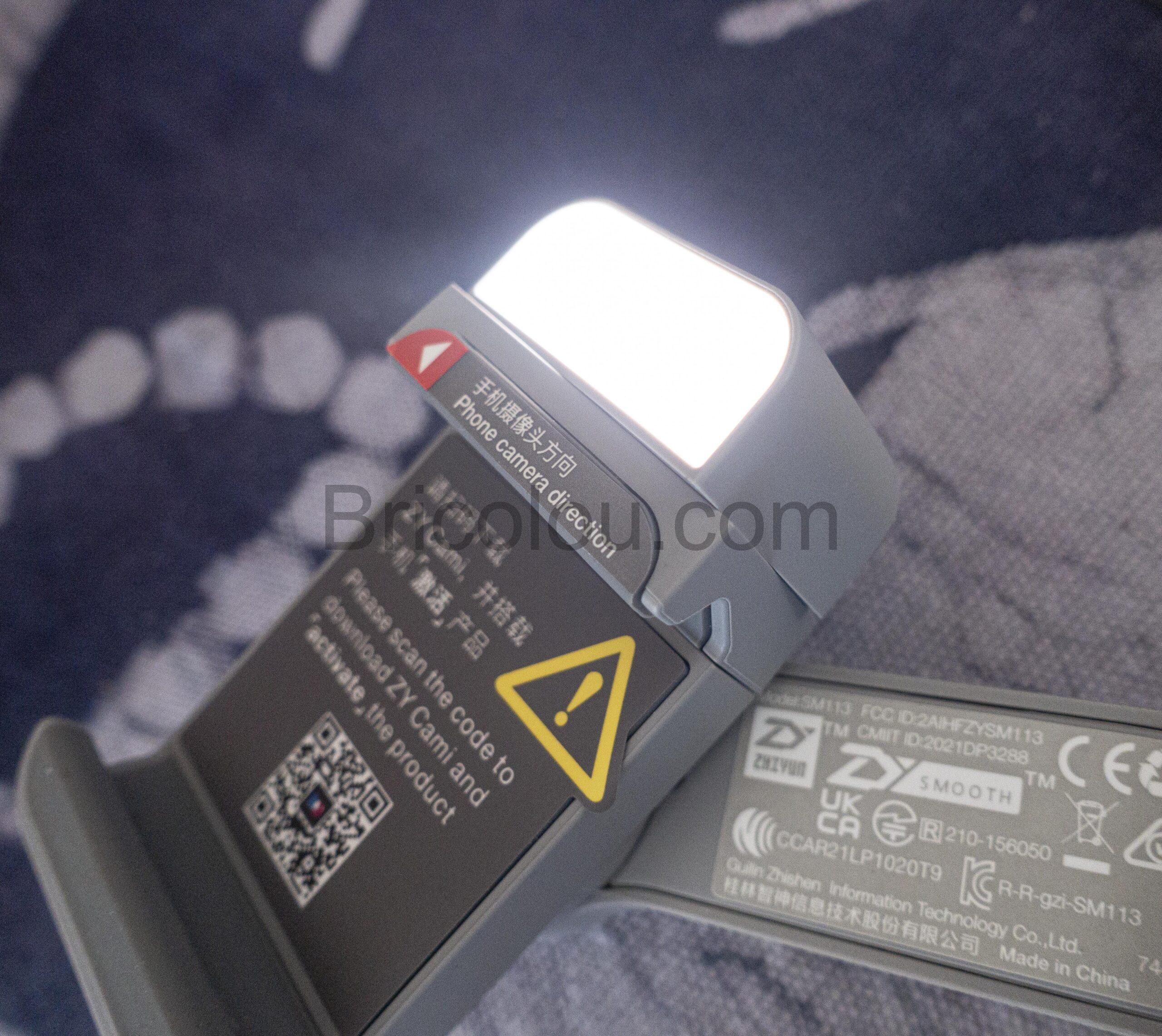 Zhiyun Smooth Q3 Stabilisateur Smartphone led scaled Zhiyun Smooth Q3 Stabilisateur Smartphone led