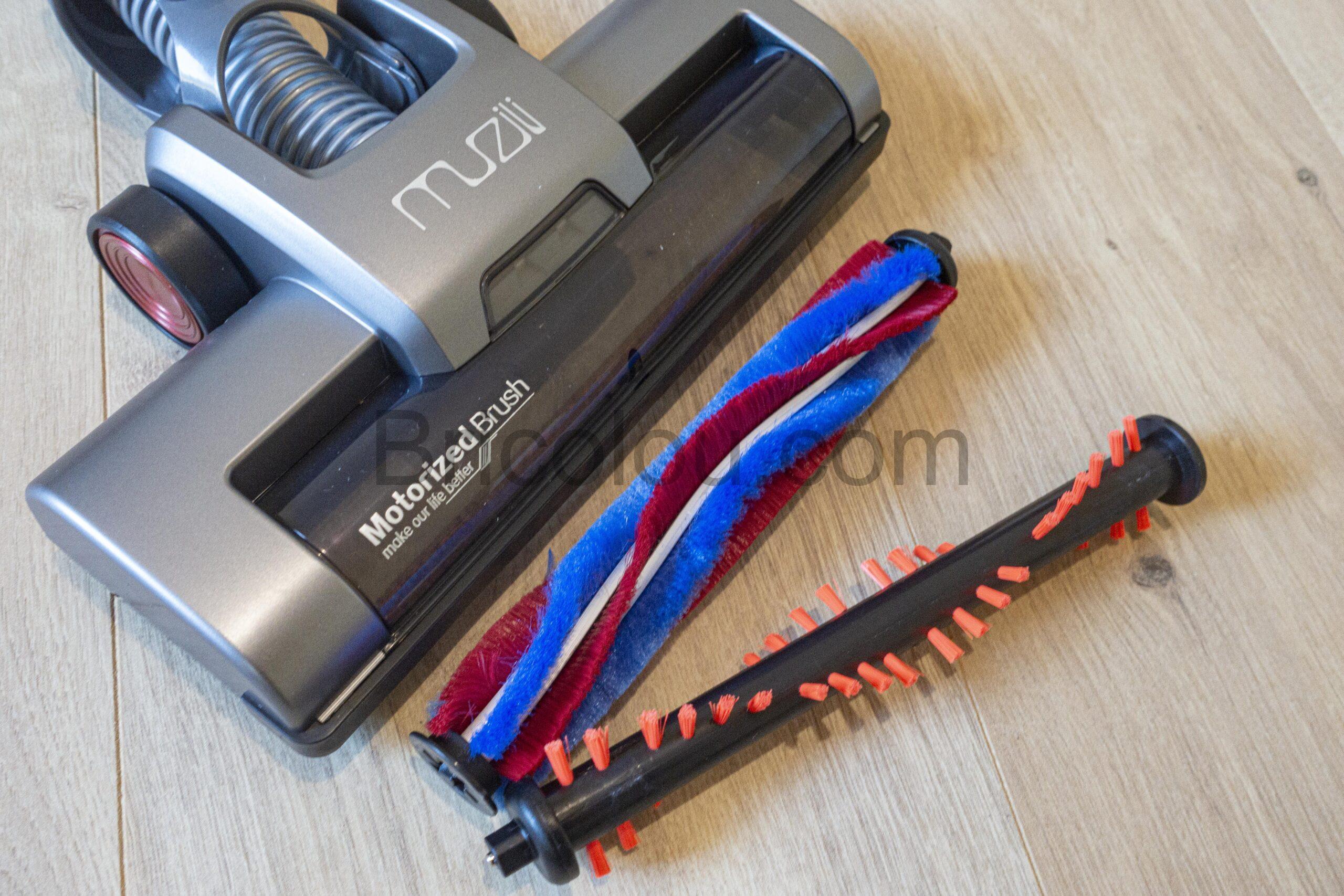 Aspirateur sans fil en test brosses scaled Aspirateur sans fil en test brosses