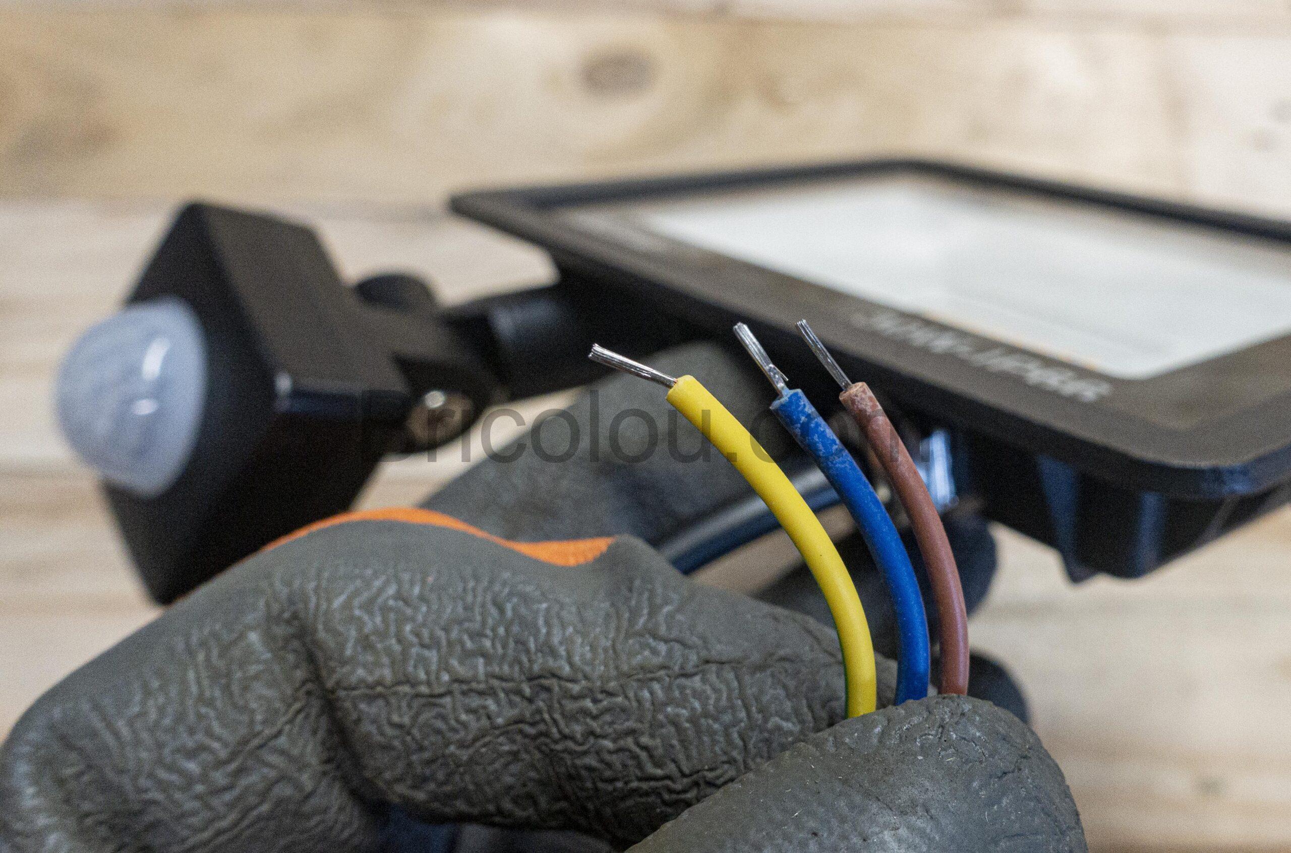 Blivrig Projecteur Exterieur LED 30W branchement scaled Blivrig Projecteur Extérieur LED 30W branchement