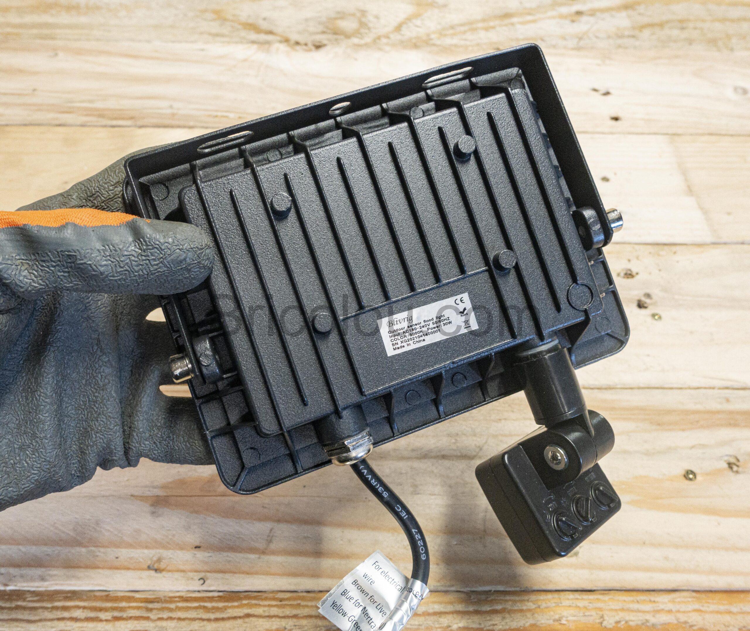 Blivrig Projecteur Exterieur LED 30W review scaled Blivrig Projecteur Extérieur LED 30W review