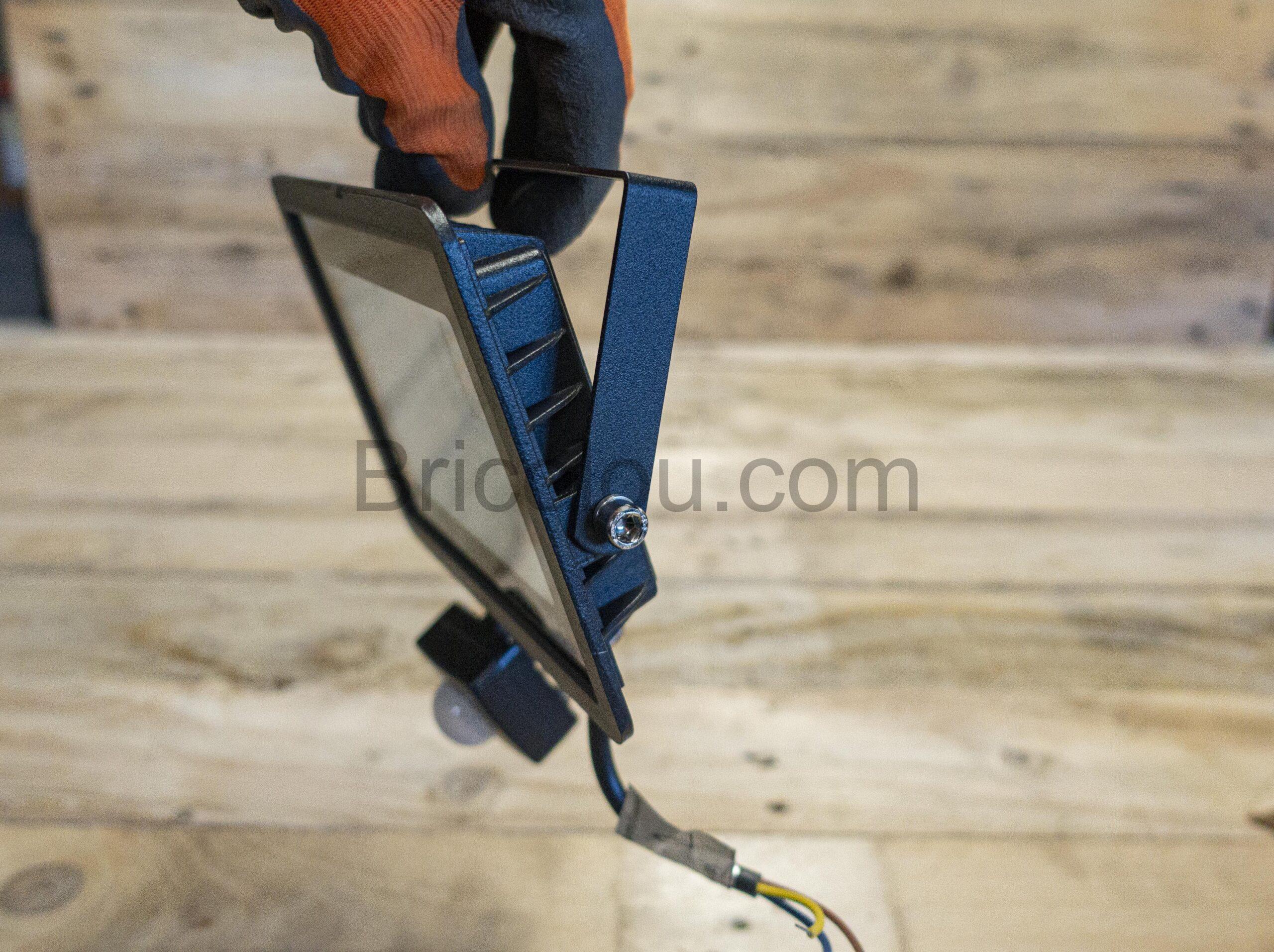 Blivrig Projecteur Exterieur LED 30W test scaled Blivrig Projecteur Extérieur LED 30W test