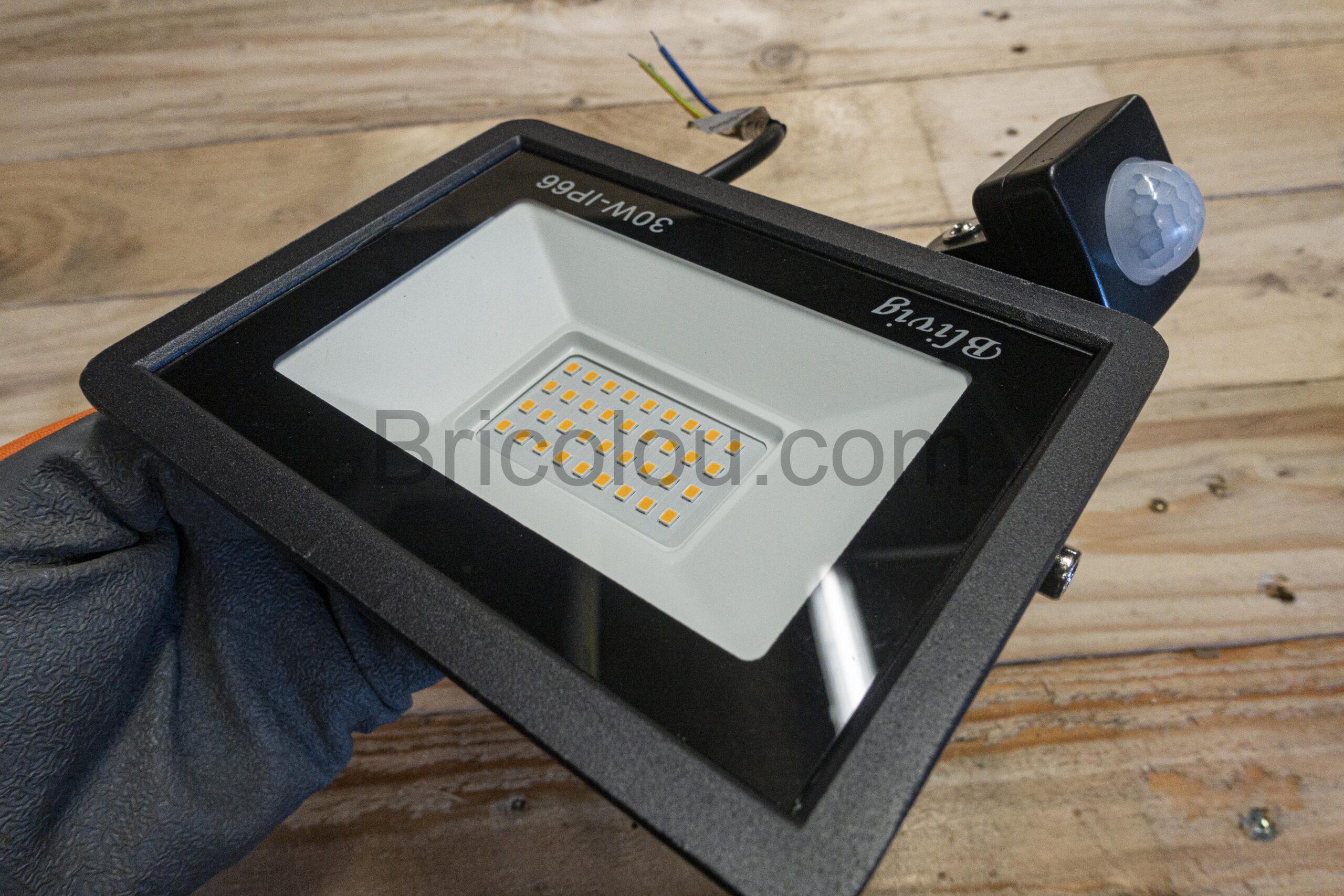 Blivrig spot Detecteur de Mouvements scaled Blivrig spot Détecteur de Mouvements