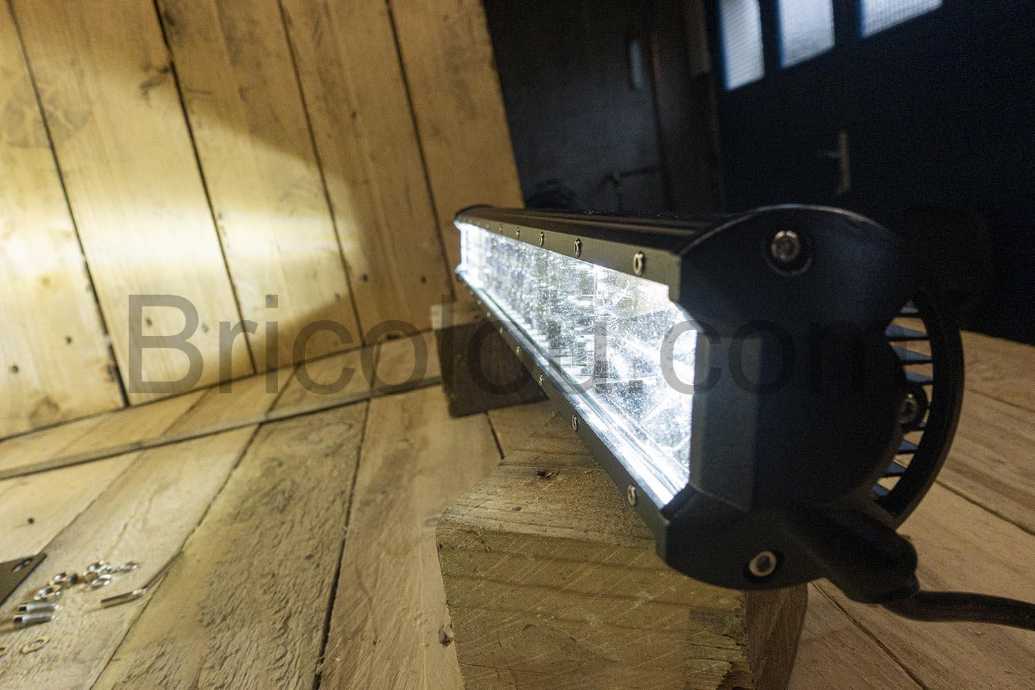 EKLAMP Barre de phares a LED 57cm test EKLAMP Barre de phares à LED 57cm test