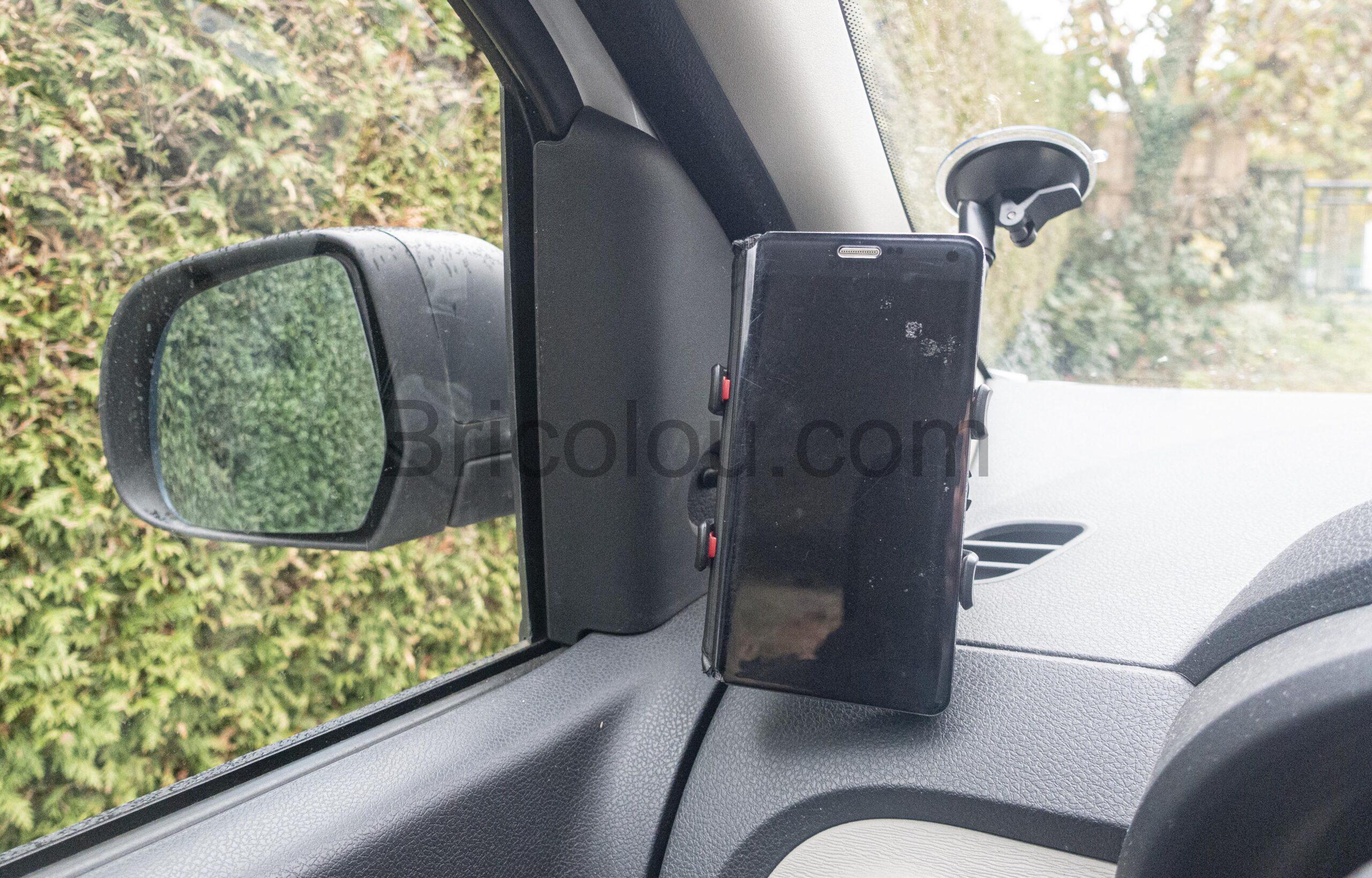 Ivoler support smartphone voiture scaled Ivoler support smartphone voiture