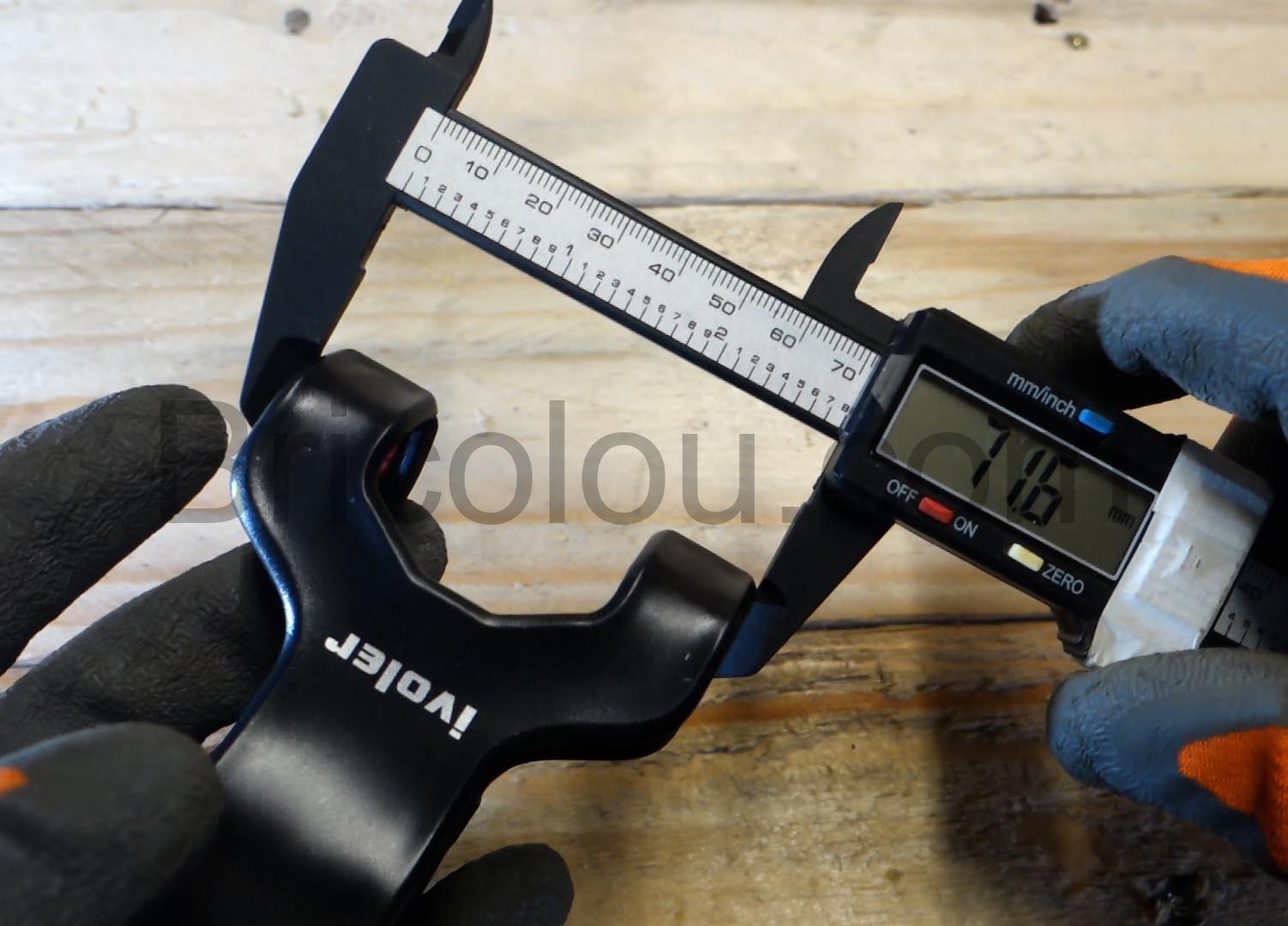 Support ventouse telephone.00 01 19 19.Still016 Support ventouse