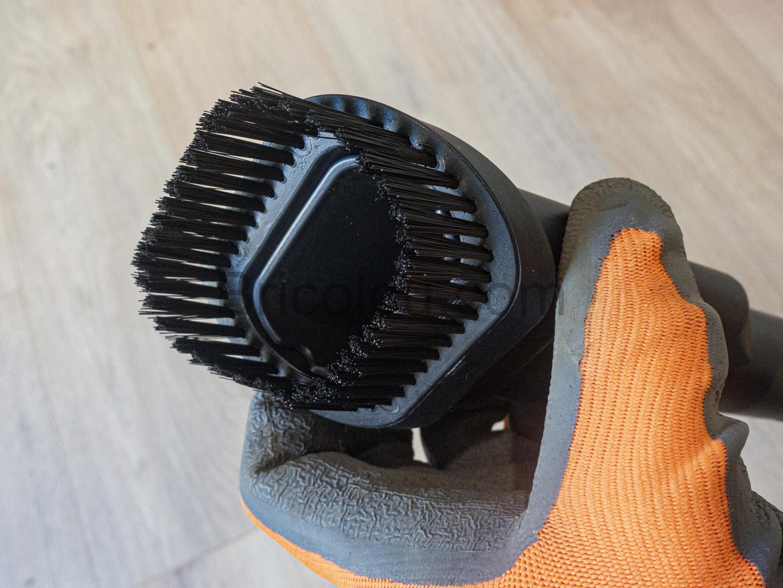 brosse Aspirateur sans fil scaled brosse Aspirateur sans fil