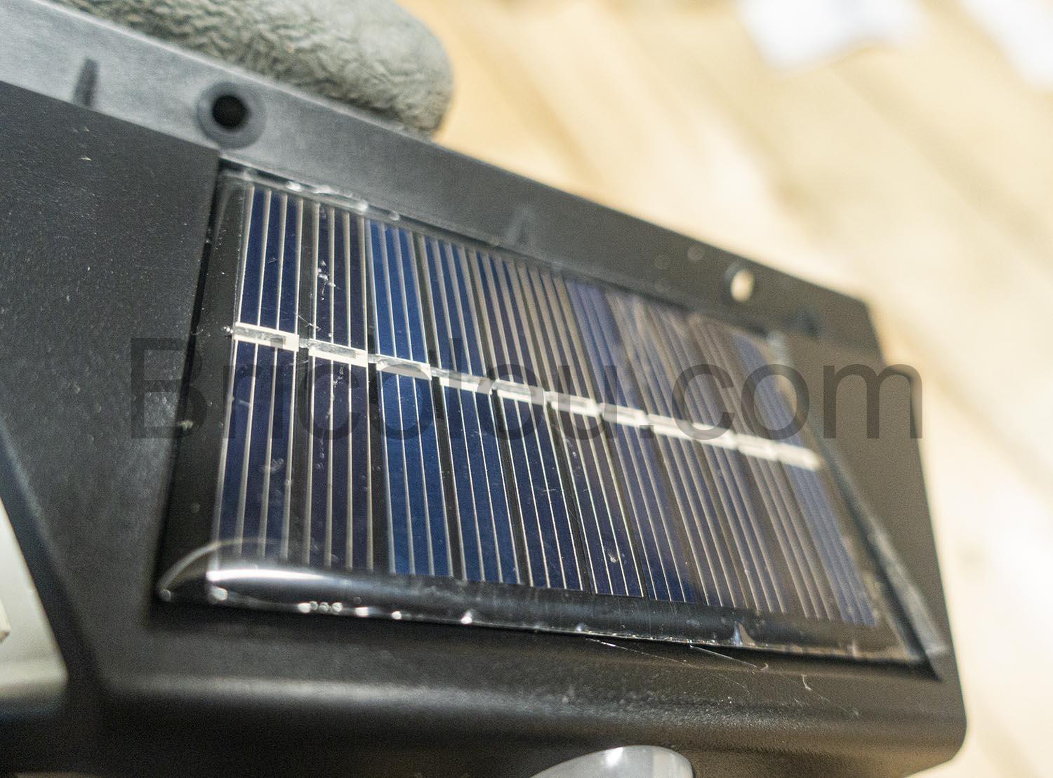 Lampe LED solaire exterieure 100LED 2200mAh IP65 Lampe LED solaire extérieure 100LED 2200mAh IP65