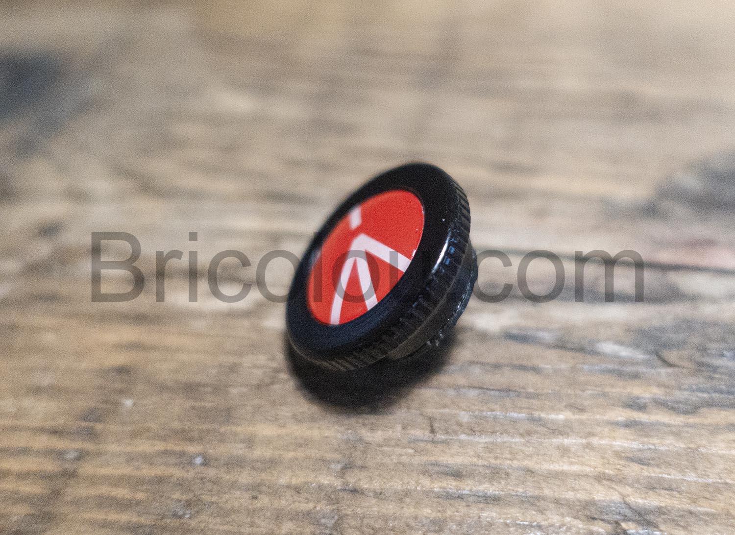 MKCOMPACTCN Mini plate ronde Manfrotto MFROUND PL Trepied MKCOMPACTCN Mini plate ronde Manfrotto MFROUND-PL Trépied