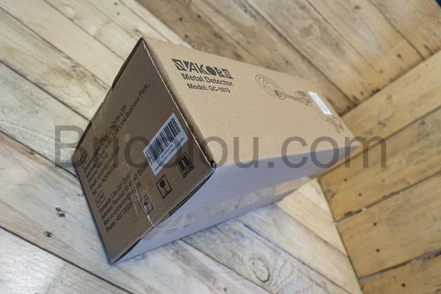 SAKOBS Detecteur de metaux etanche Ecran LCD SAKOBS Détecteur de métaux étanche Ecran LCD