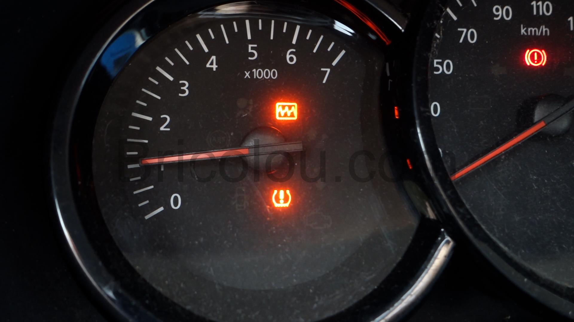 Semoic capteur pression pneu valve 433MHZ TPMS 407009322R 40700 9322R.00 09 04 00.Still016 Semoic capteur pression pneu valve 433MHZ TPMS 407009322R 40700-9322R.00_09_04_00.Still016