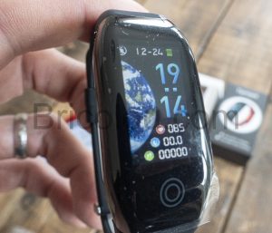 Tipmant Montre Connectée Etanche Écran IPS