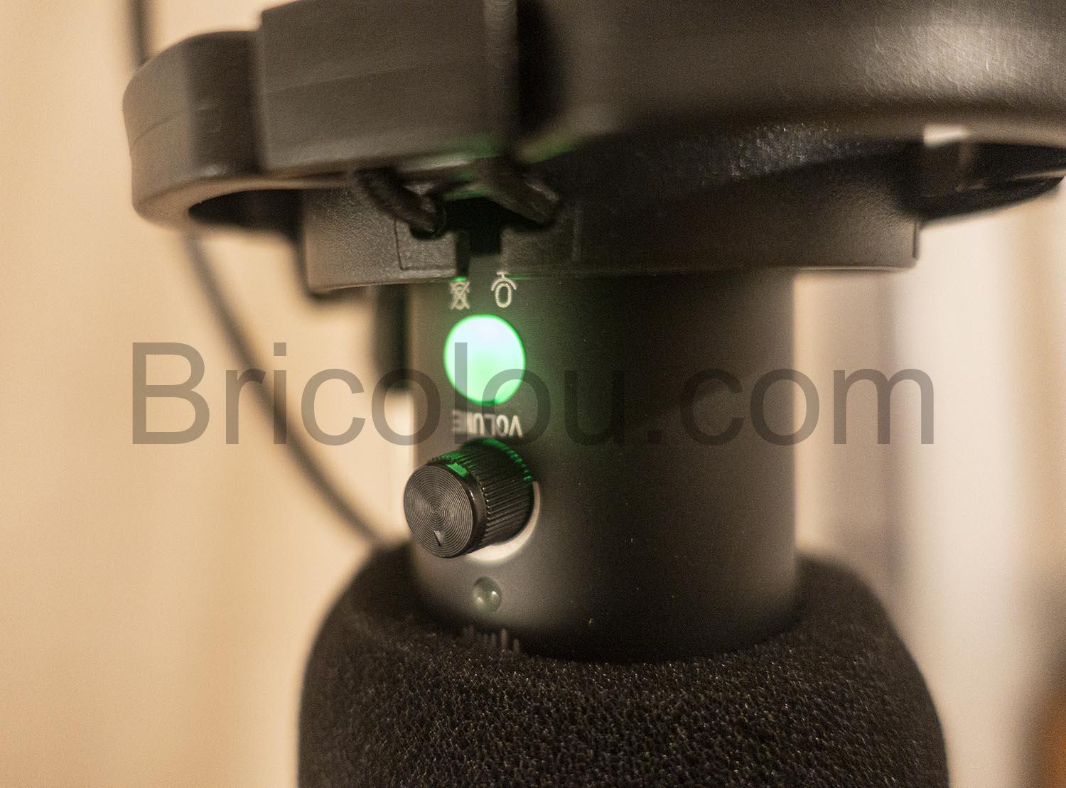 FURINE CM2001 Micro Cardioide Suspension pantographe Microphone Condensateur USB FURINE CM2001 Micro Cardioïde Suspension pantographe Microphone Condensateur USB