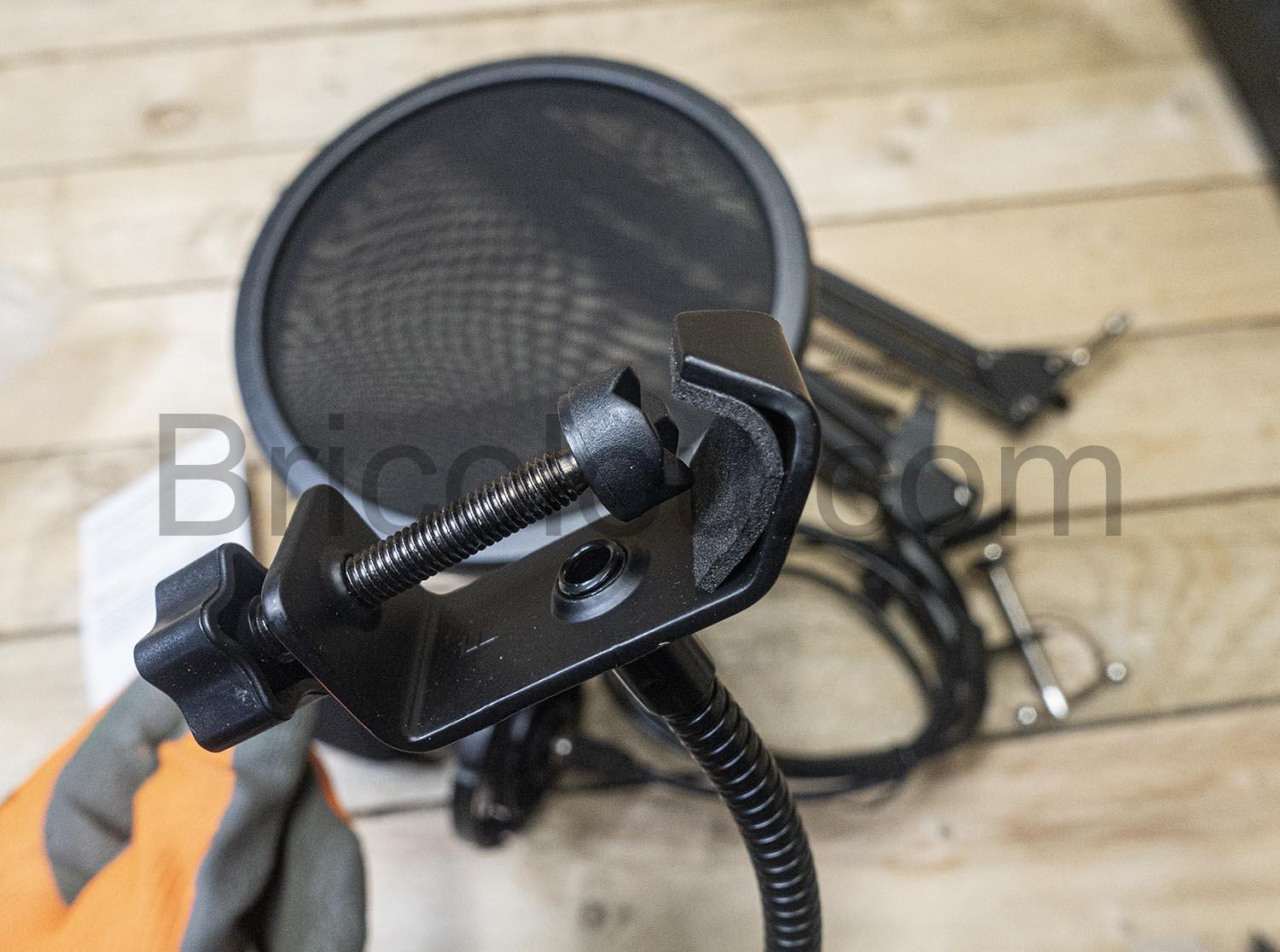 FURINE CM2001 Micro Cardioide Suspension pantographe anti pop Microphone USB FURINE CM2001 Micro Cardioïde Suspension pantographe anti pop Microphone USB