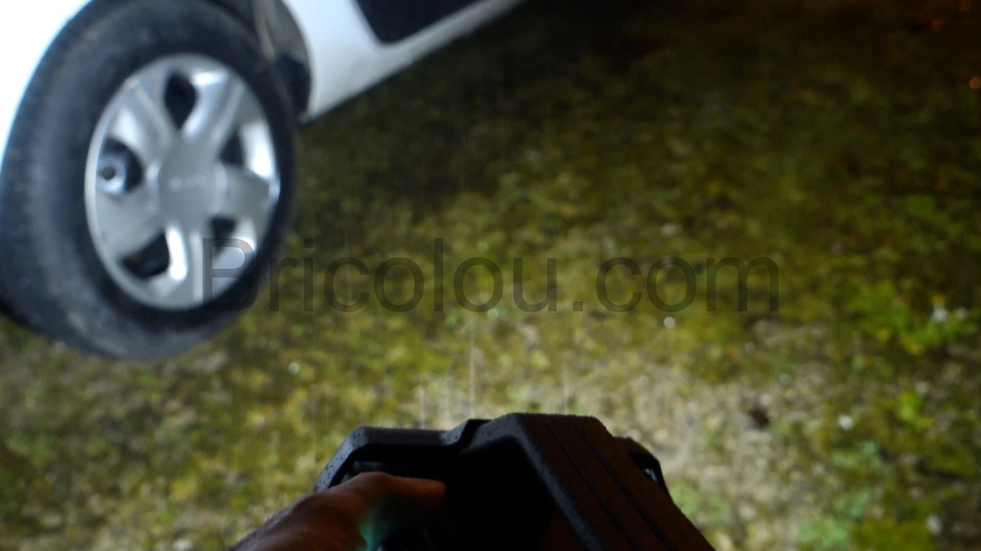 LOKITHOR Demarreur Booster Batterie Voiture Gonfleur Compresseur air 12V Lampe LED.00 04 18 14.Still016 LOKITHOR Démarreur Booster Batterie Voiture Gonfleur Compresseur air 12V Lampe LED.00_04_18_14.Still016