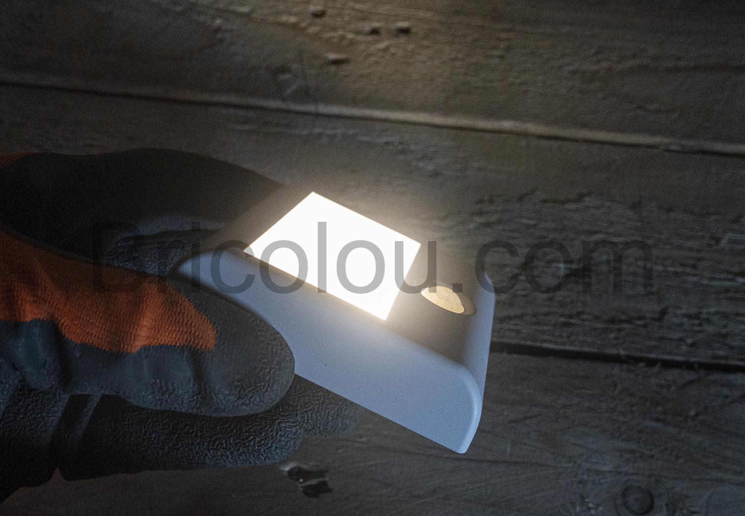 Veilleuse LED Detecteur de Mouvement Lampe de Placard AA Veilleuse LED Détecteur de Mouvement Lampe de Placard AA