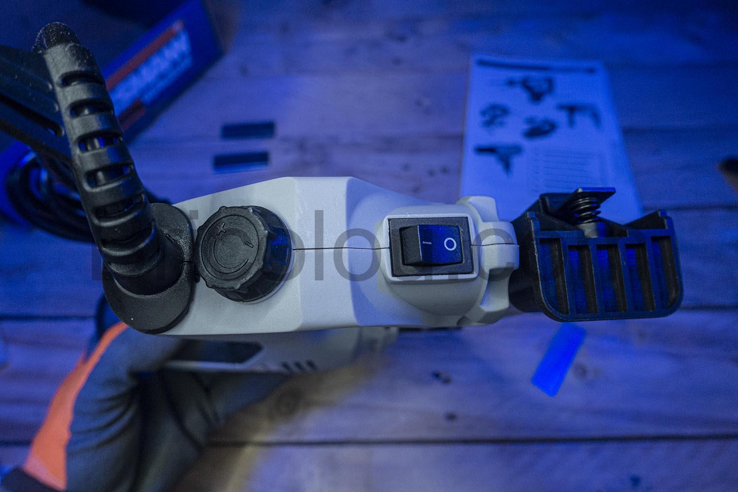 Bruder Mannesmann Agrafeuse cloueuse electrique M12420 reglage Brüder Mannesmann Agrafeuse-cloueuse électrique M12420 reglage