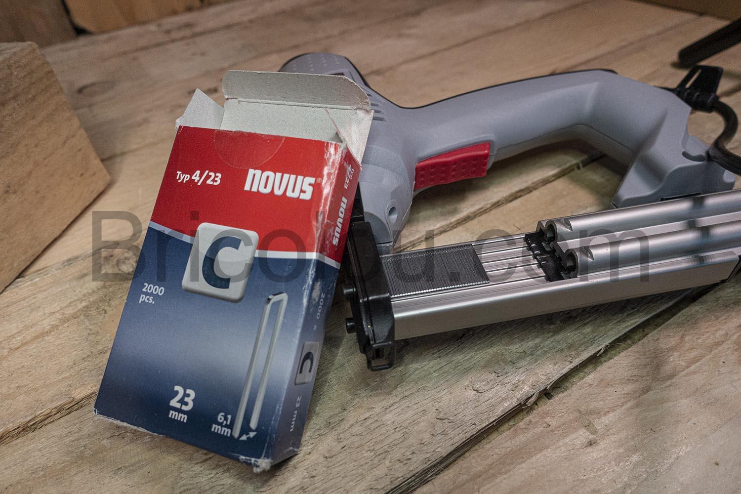 Bruder Mannesmann Agrafeuse cloueuse electrique M12420 Brüder Mannesmann Agrafeuse cloueuse électrique M12420