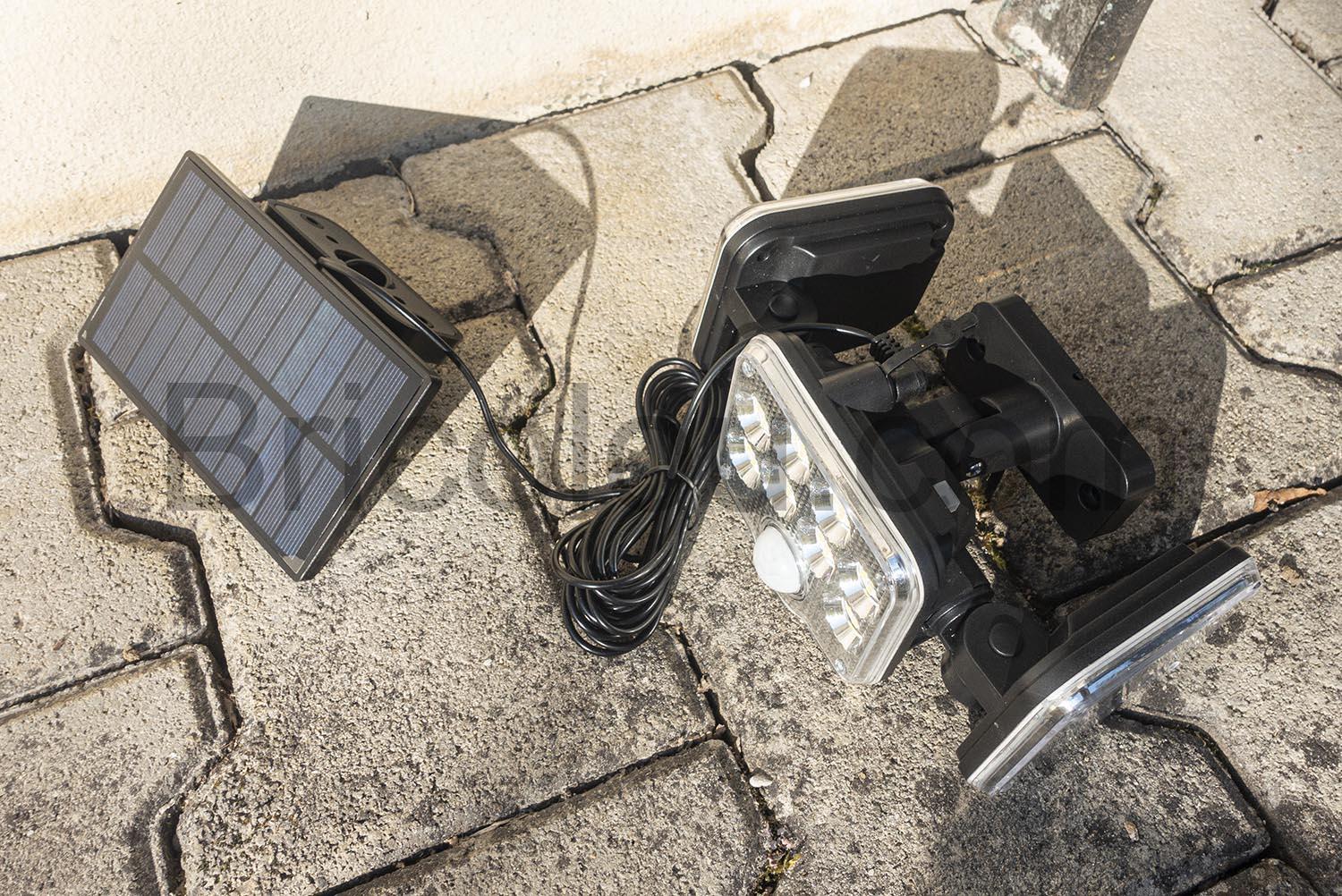 CRRXIN Lumiere exterieure lampes 138 LED orientable detecteur mouvement panneau solaire CRRXIN Lumière extérieure lampes 138 LED orientable détecteur mouvement panneau solaire