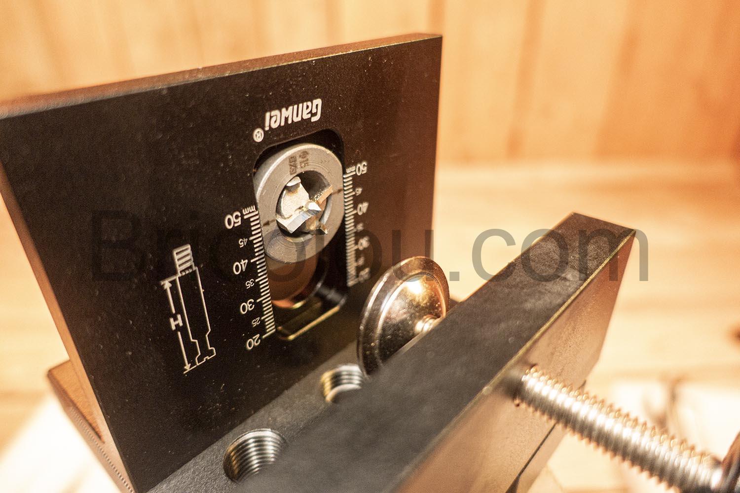 GJCrafts gabarit Positionnement percage meuble cheville angle droit GJCrafts gabarit Positionnement perçage meuble cheville angle droit