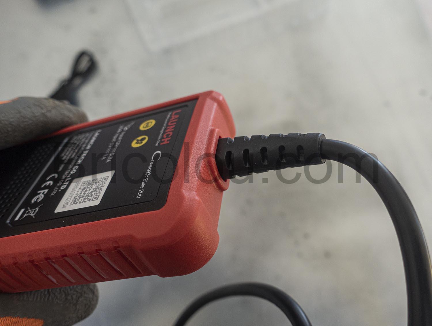 LAUNCH CRE200 Scanner Valise Diagnostic Auto Lecteur Code SRS ABS LAUNCH CRE200 Scanner Valise Diagnostic Auto Lecteur Code SRS ABS