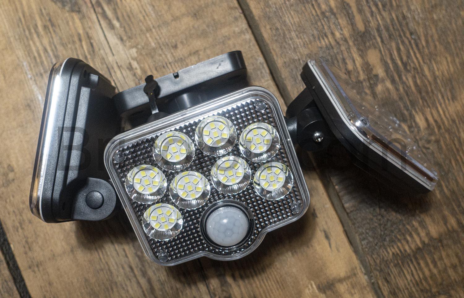 Lumiere exterieure lampes 138 LED orientable detecteur mouvement panneau solaire Lumière extérieure lampes 138 LED orientable détecteur mouvement panneau solaire