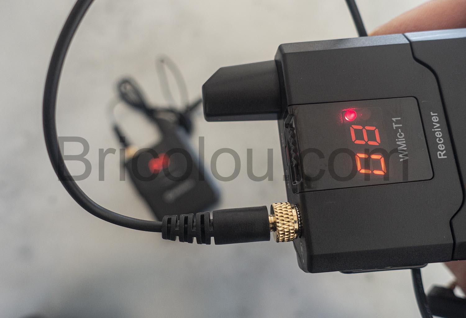 MOMAN Micro HF WMic T1 Microphone Cravate sans Fil UHF Recepteur 16 canaux Transmission 50m MOMAN Micro HF WMic T1 Microphone Cravate sans Fil UHF Récepteur 16 canaux Transmission 50m