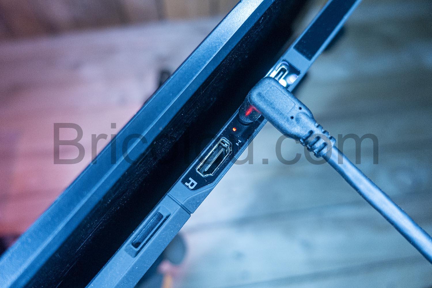 TeamGee Moniteur pour Ordinateur Portable 13.3 ecran IPS FHD 1080P HDMI USB A TeamGee Moniteur pour Ordinateur Portable 13.3” écran IPS FHD 1080P HDMI USB-A