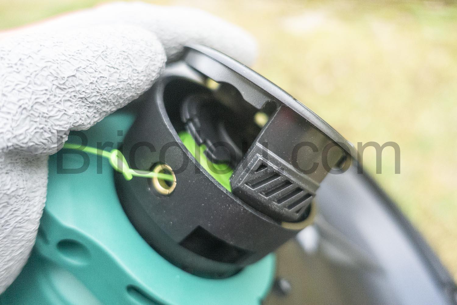 HYECHO Coupe Bordure Batterie Chargeur debroussailleur roto fil HYECHO Coupe Bordure Batterie Chargeur débroussailleur roto fil