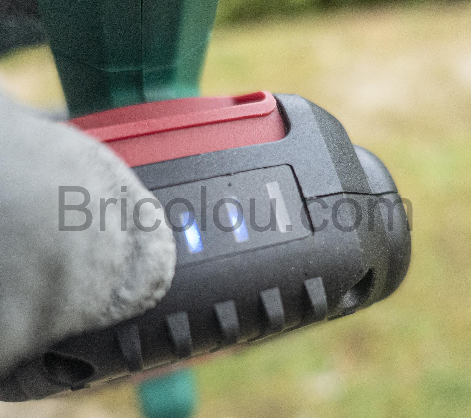 HYECHO Coupe Bordure Electrique 18V Batterie Chargeur debroussailleur roto fil HYECHO Coupe Bordure Electrique 18V Batterie Chargeur débroussailleur roto fil