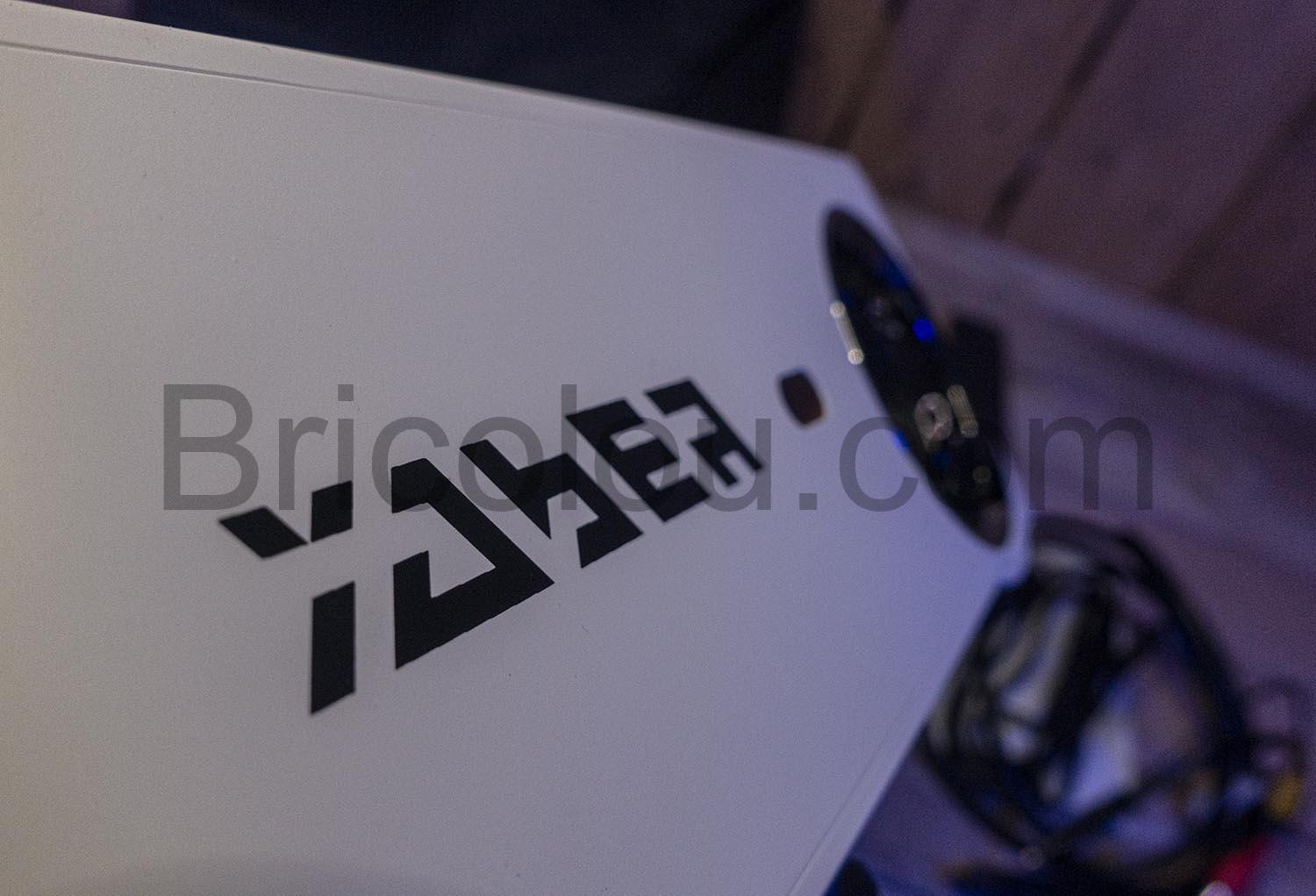 Yaber V6 Videoprojecteur WiFi Bluetooth 9000 Lumens Projecteur Video Portable Yaber V6 Vidéoprojecteur WiFi Bluetooth 9000 Lumens Projecteur Vidéo Portable