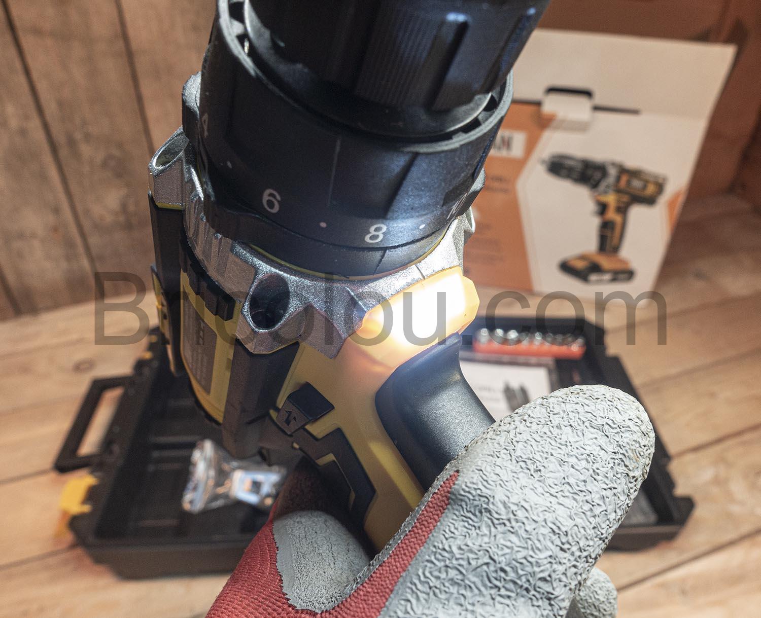 5805T ZHJAN 18V Perceuse Visseuse sans Fil Electrique percussion LED 21V 5805T ZHJAN 18V Perceuse Visseuse sans Fil Electrique percussion LED 21V