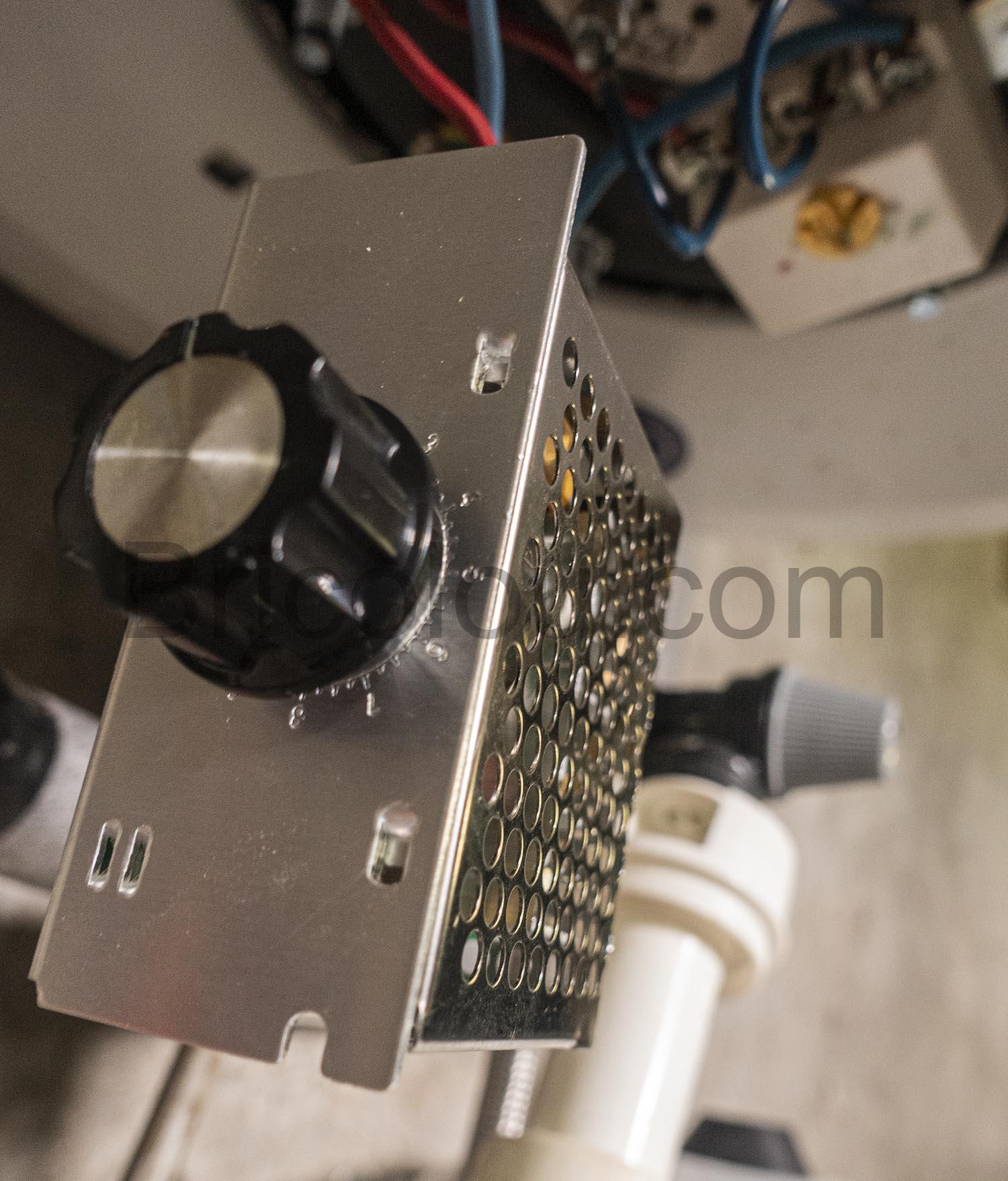 ARCELI AC 220 V 4000 W Gradateur variateur de Tension Electronique pour charge resistive cumulus resistance ARCELI AC 220 V 4000 W Gradateur variateur de Tension Électronique pour charge résistive cumulus résistance