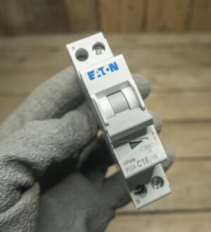 Disjoncteur Eaton courbe C phase neutre PLG4-C161N F&G L71GE-161NC