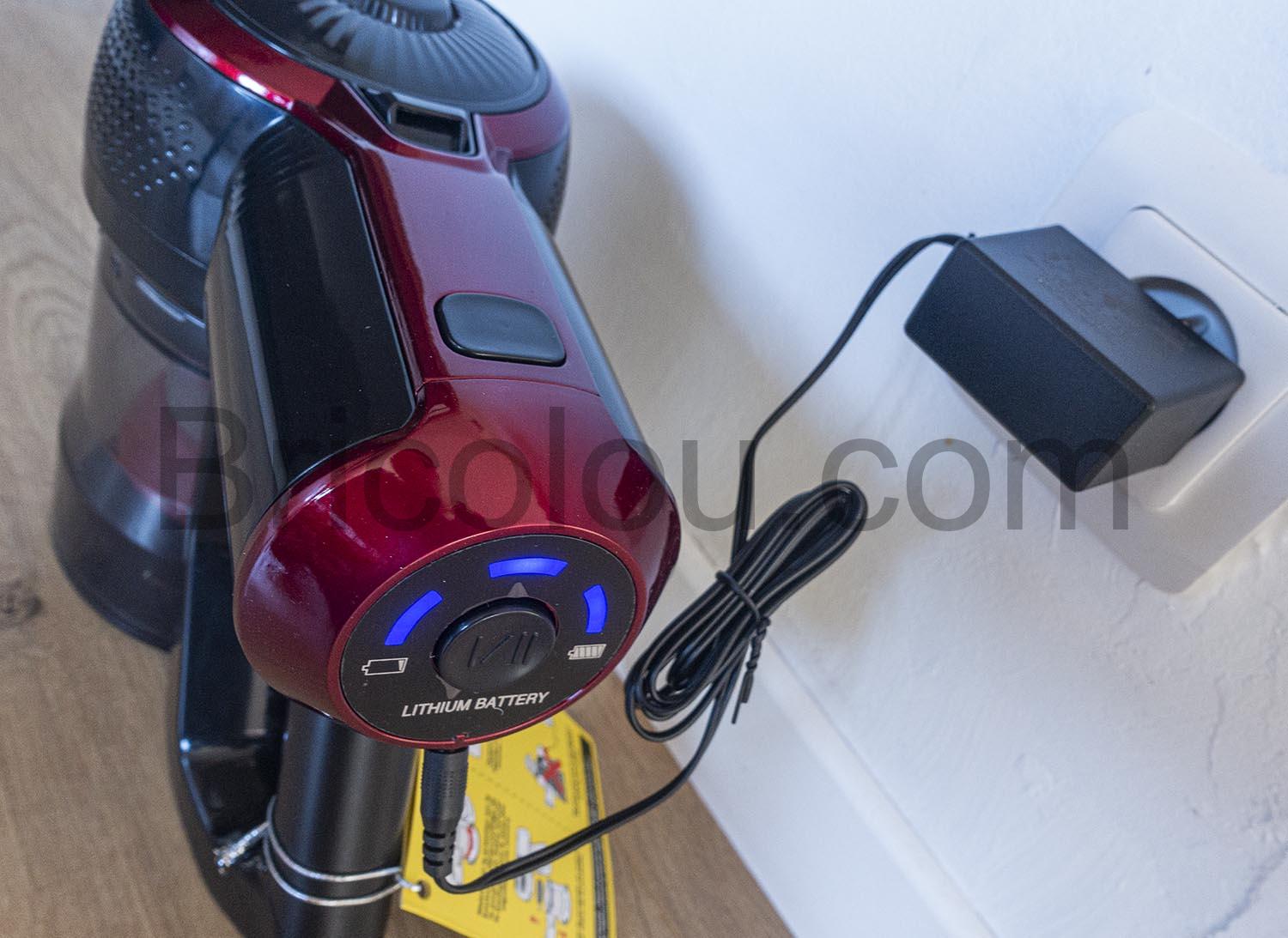 QOUTOO Aspirateur Balais sans Fil chargeur QOUTOO Aspirateur Balais sans Fil chargeur