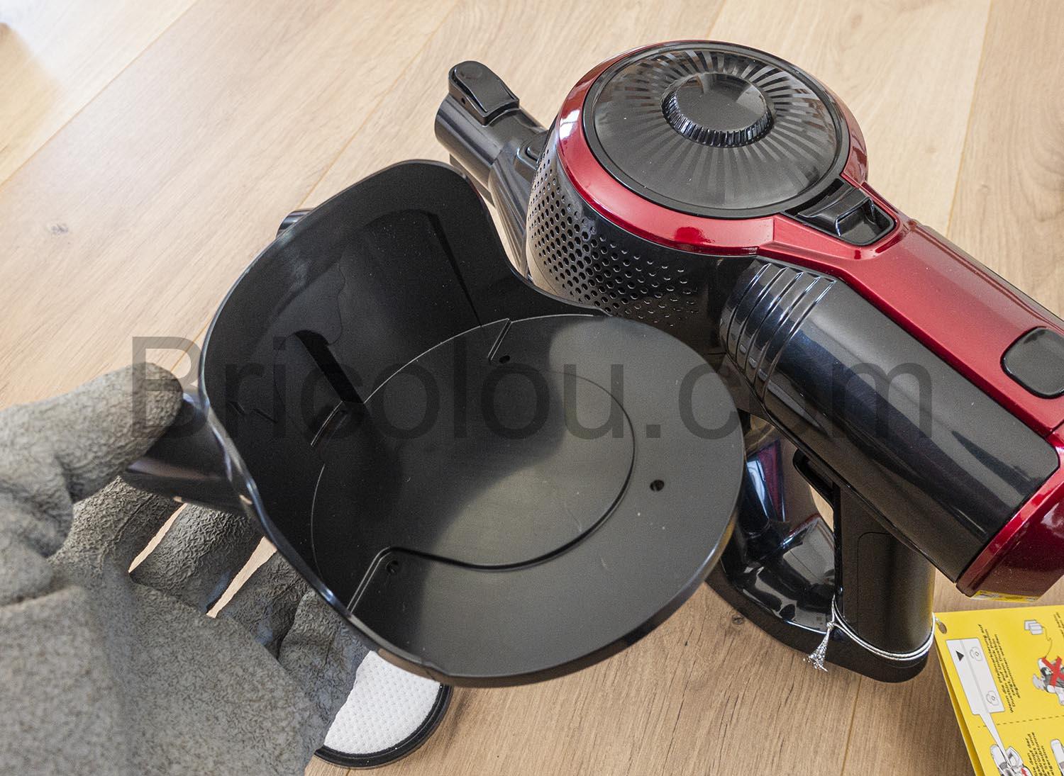 QOUTOO Aspirateur Balais sans Fil support mural QOUTOO Aspirateur Balais sans Fil support mural