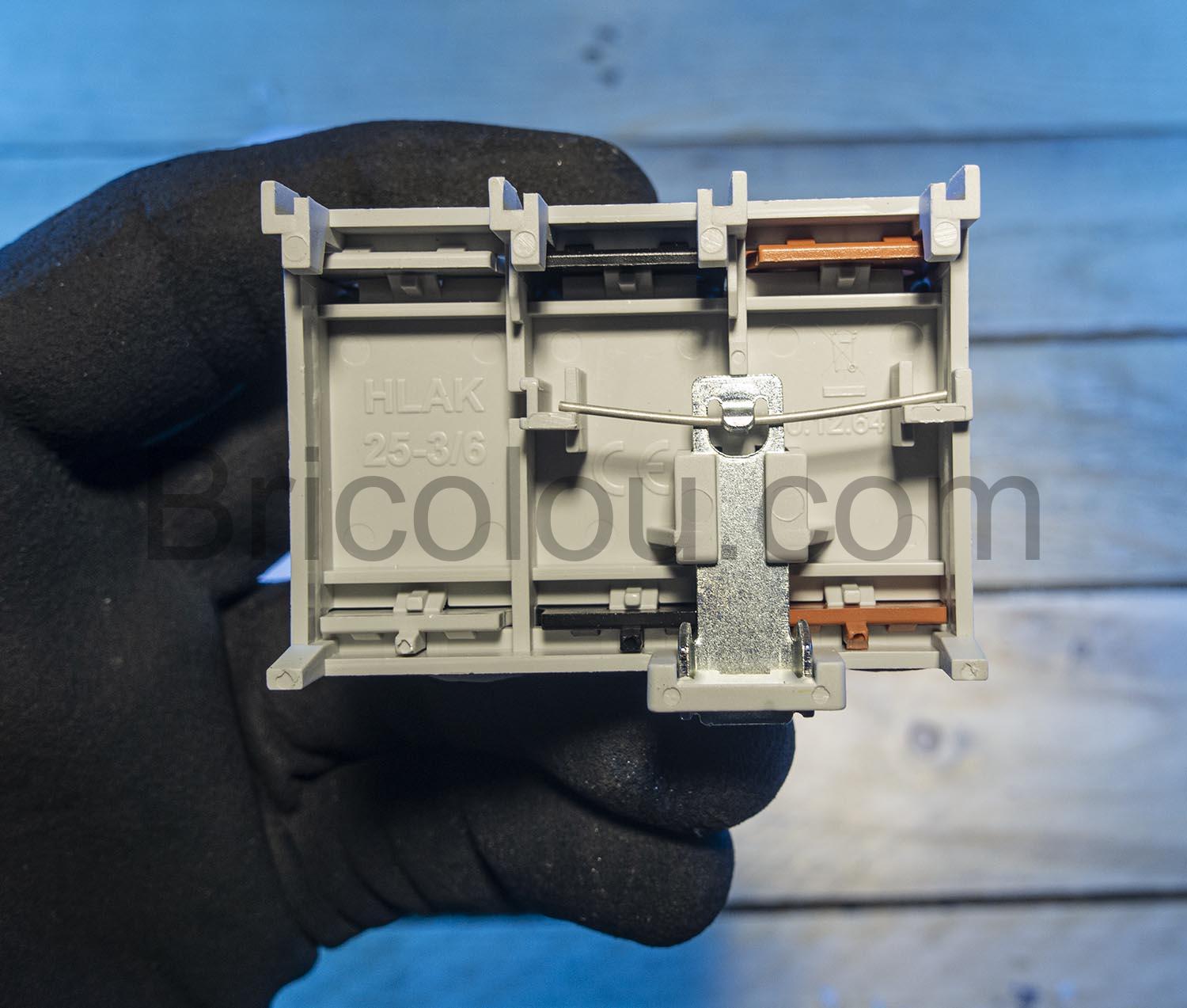 Borne derivation broches rail DIN VDE 25mm Pollmann dessous Borne dérivation broches rail DIN VDE 25mm Pollmann dessous