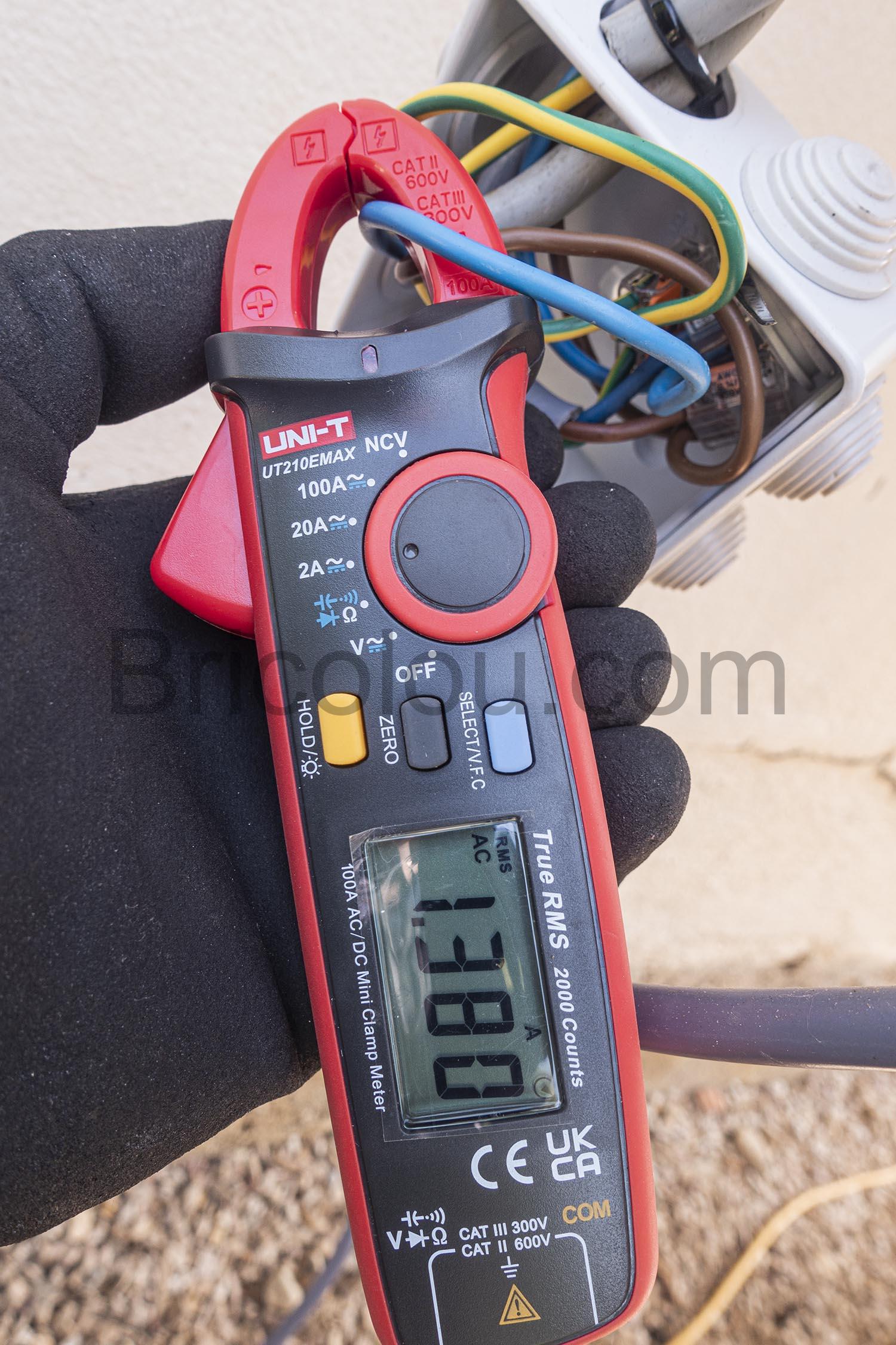UNI T UT210E Mini Pince Amperemetrique Numerique Multimetre mesure UNI-T UT210E Mini Pince Ampèremétrique Numérique Multimètre mesure