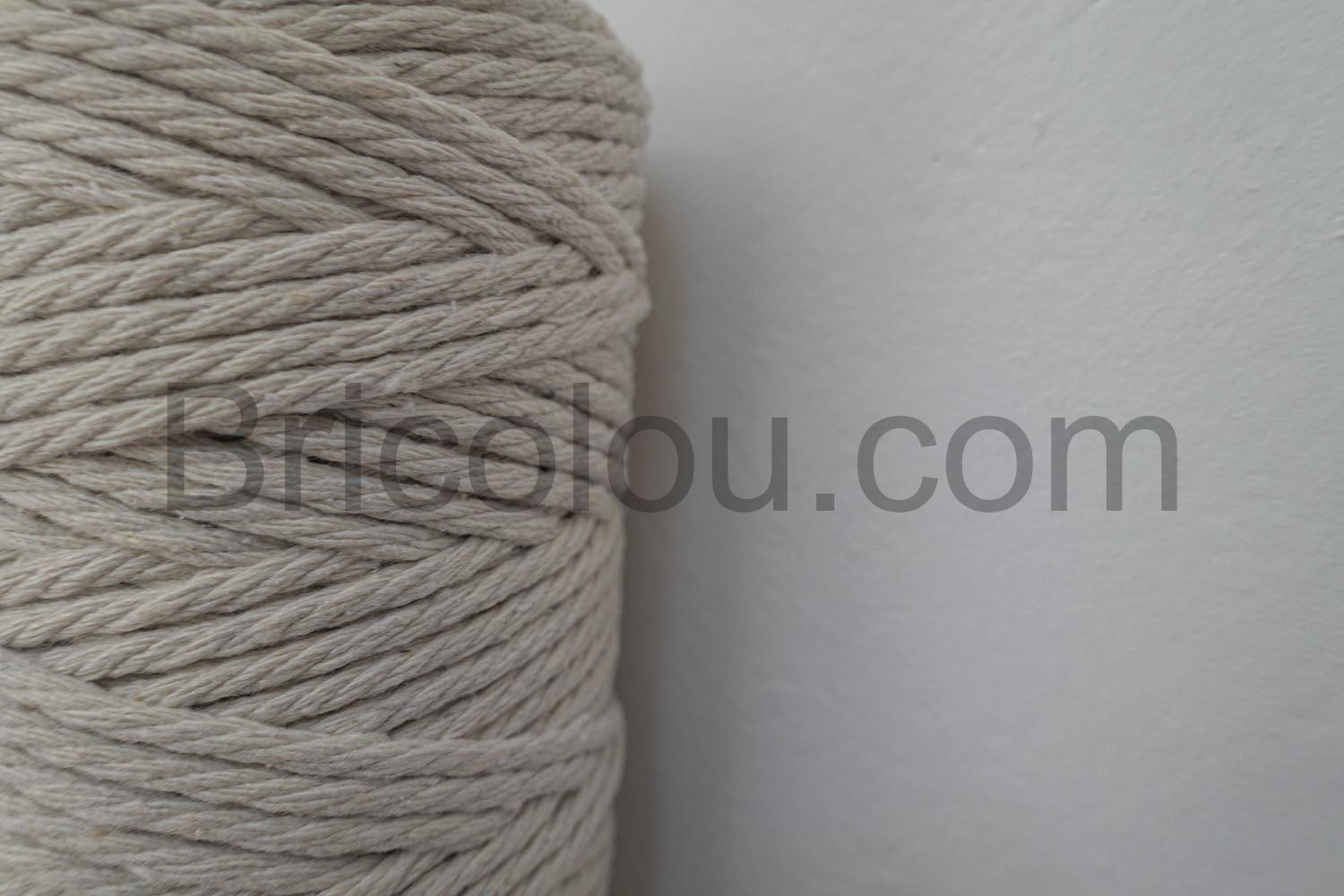Fil de coton naturel pour macrame gros plan Fil de coton naturel pour macramé gros plan