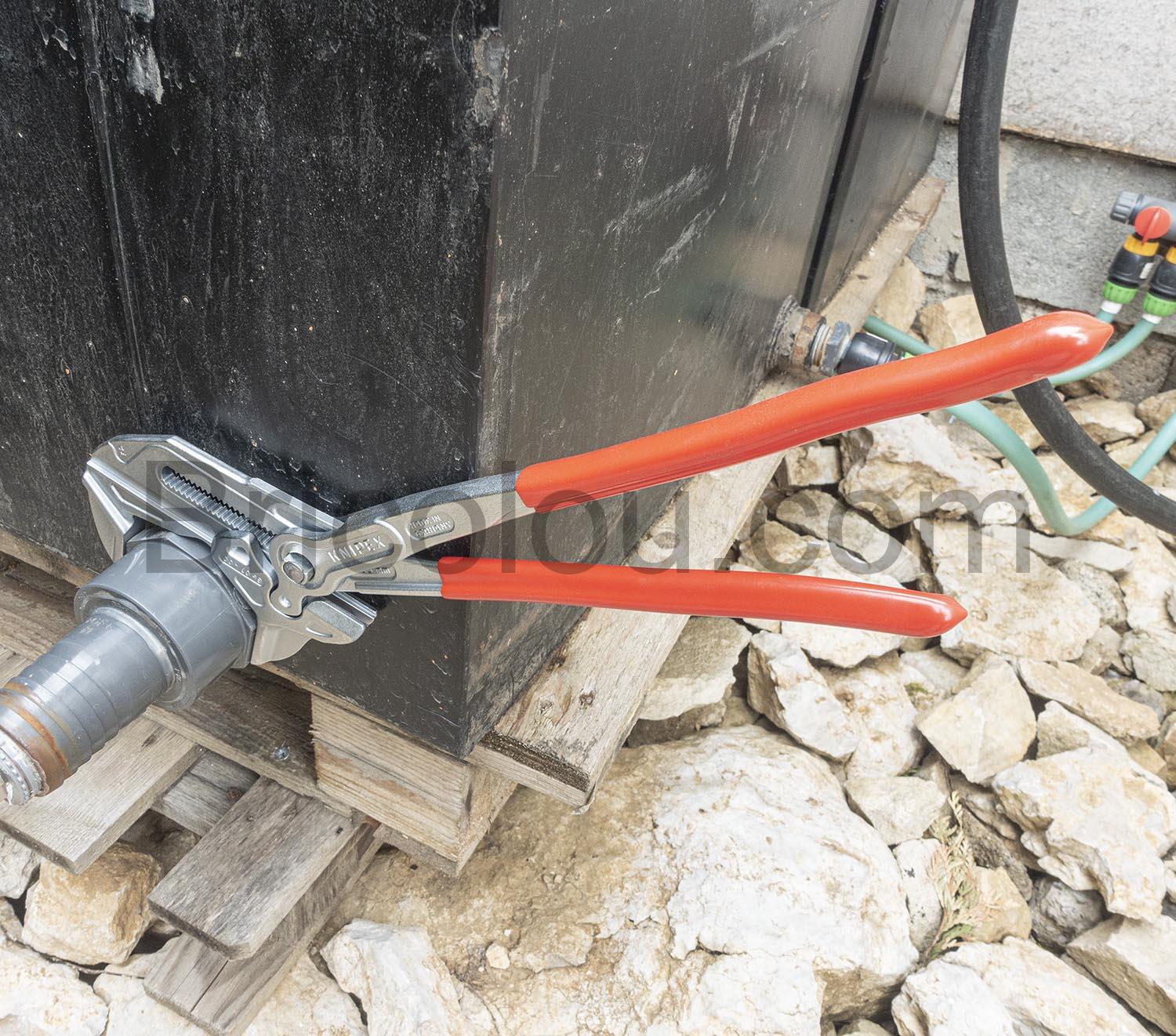 KNIPEX Pince cle XL pince cle 85mm 86 03 400 pvc bouchon KNIPEX Pince-clé XL pince clé 85mm 86 03 400 pvc bouchon