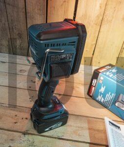 Makita LED Lampe de chantier 18V LXT DML812 Lumiere debout Makita LED Lampe de chantier 18V LXT DML812 Lumière debout