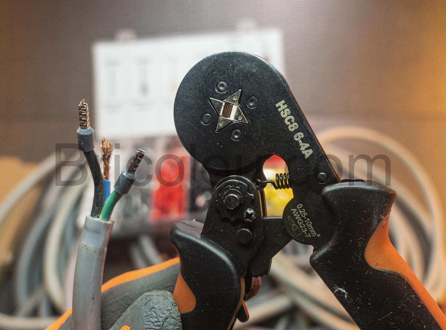 Pince a Sertir Preciva Outil de Sertissage avec 2000 Cosses Embouts HSC8 6 4 A Pince à Sertir Preciva Outil de Sertissage avec 2000 Cosses Embouts HSC8 6-4 A