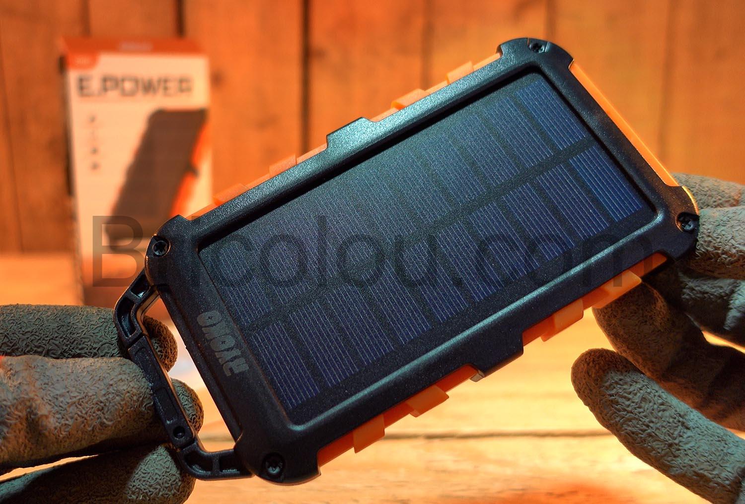 Batterie Externe Solaire 20Ah PD15W USB C Chargeur LED Waterproof WOWMVP logo Batterie Externe Solaire 20Ah PD15W USB C Chargeur LED Waterproof WOWMVP logo