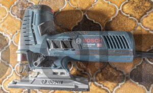 Bosch Professional scie sauteuse GST 160 cote Bosch Professional scie sauteuse GST 160 coté