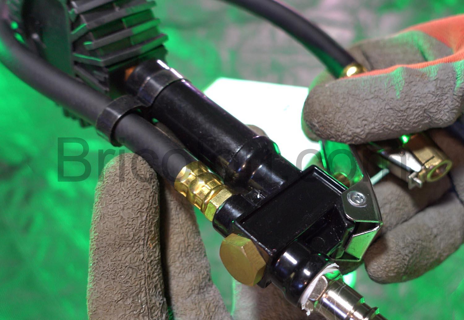 Manometre Numerique Digital Jauge Pression Pistolet Gonflage Pneu OneAmg camion Manomètre Numérique Digital Jauge Pression Pistolet Gonflage Pneu OneAmg camion