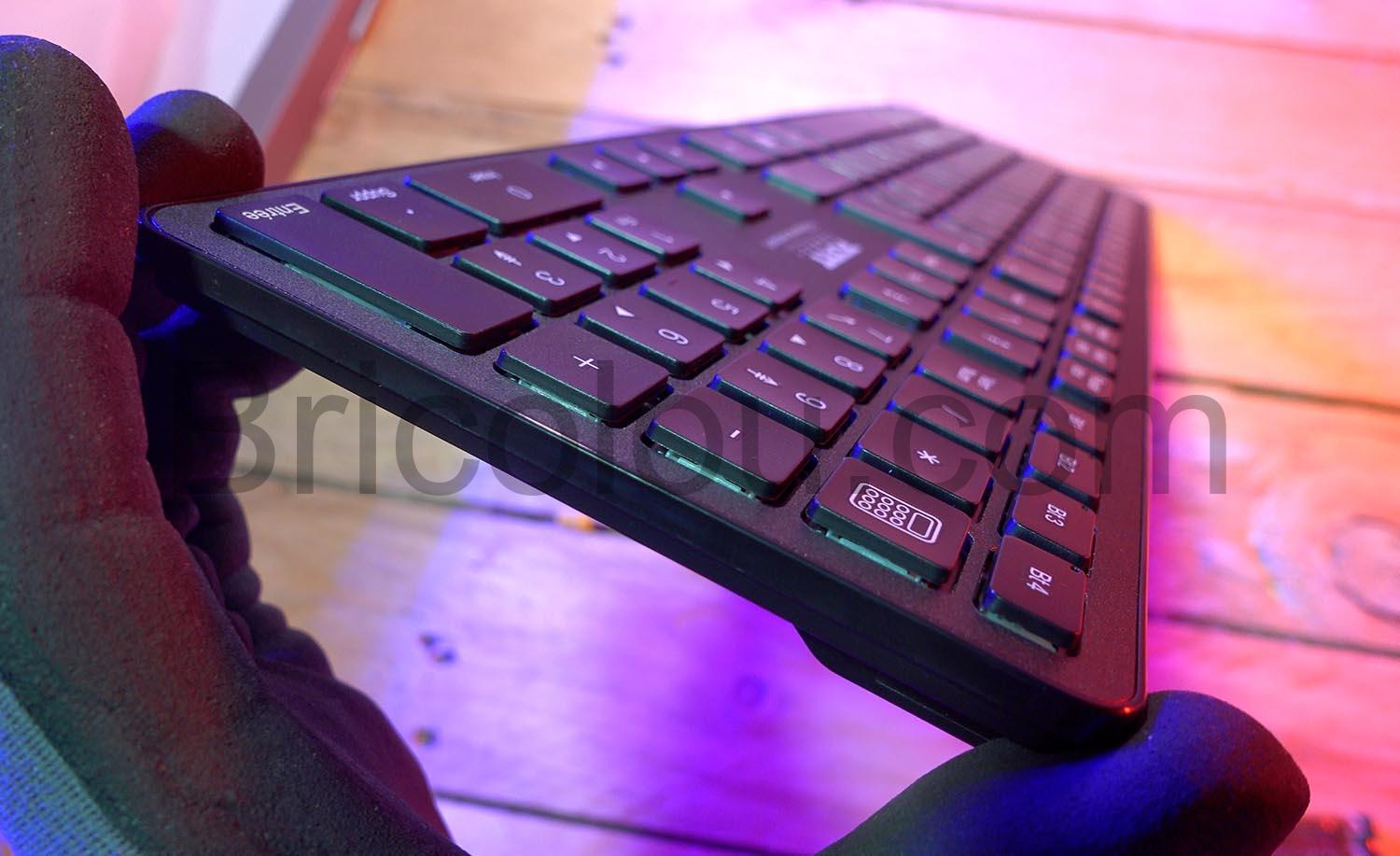 PORT CONNECT Clavier sans fil Wireless Bluetooth finesse PORT CONNECT Clavier sans fil Wireless Bluetooth finesse