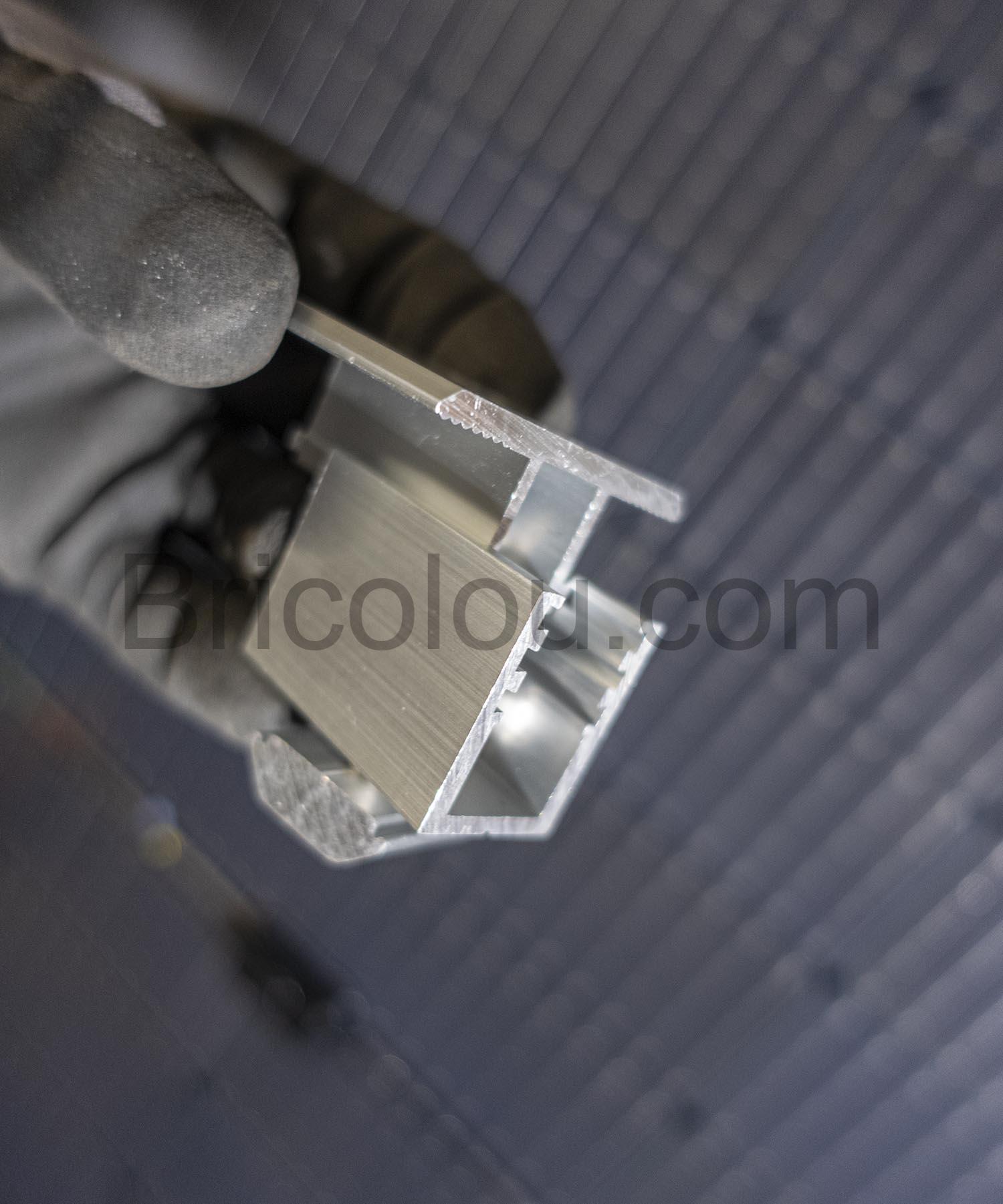 Support panneau solaire Fixation WingFly camping car Support panneau solaire Fixation WingFly camping car