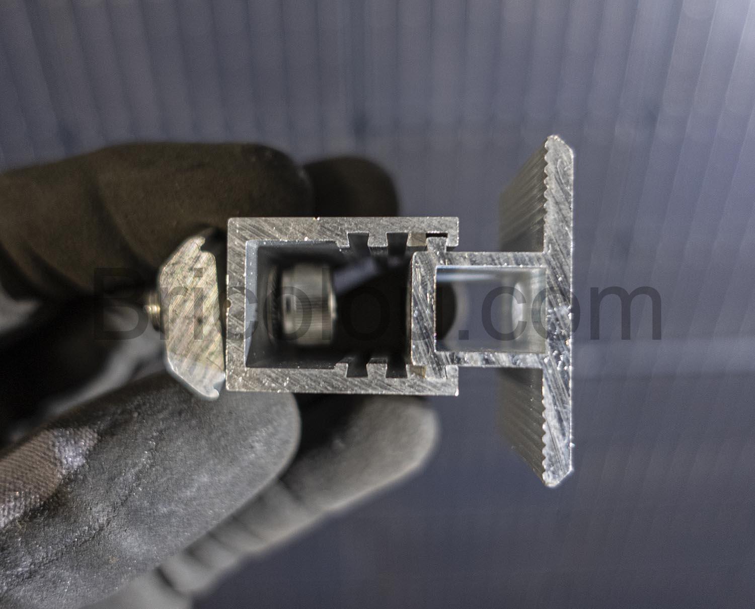 Support panneau solaire Fixation WingFly face Support panneau solaire Fixation WingFly face