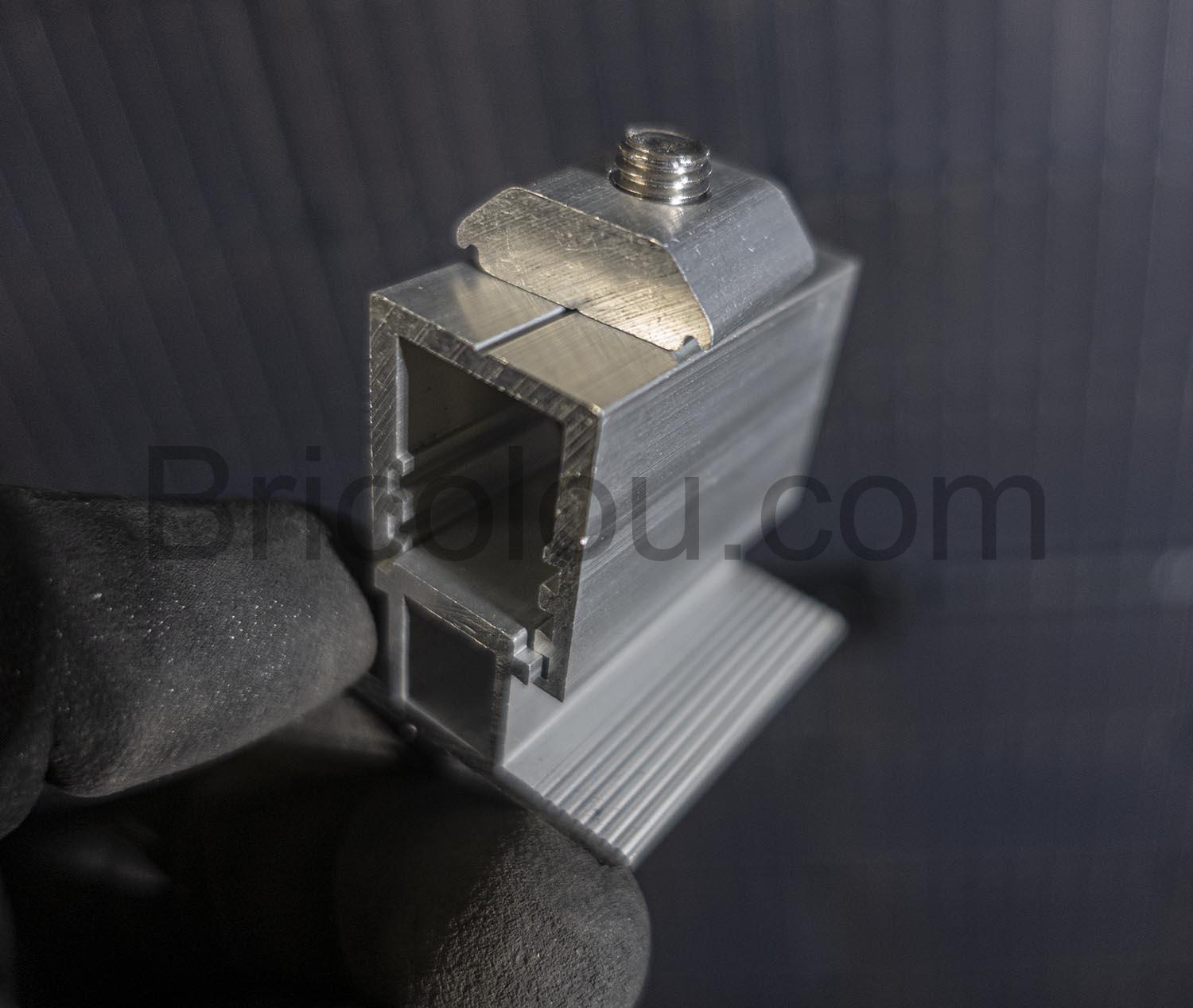 Support panneau solaire Fixation WingFly toit Support panneau solaire Fixation WingFly toit