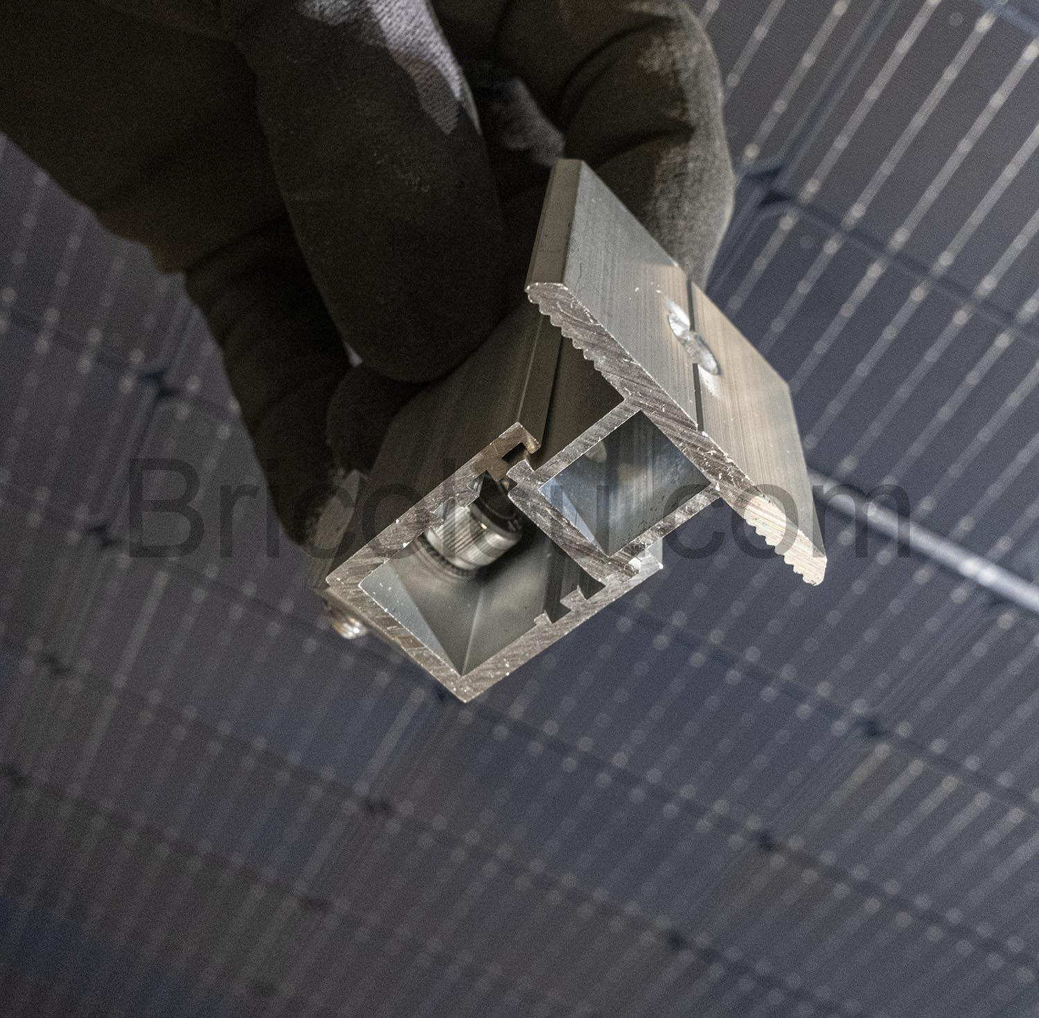 Support panneau solaire Fixation WingFly tranche Support panneau solaire Fixation WingFly tranche