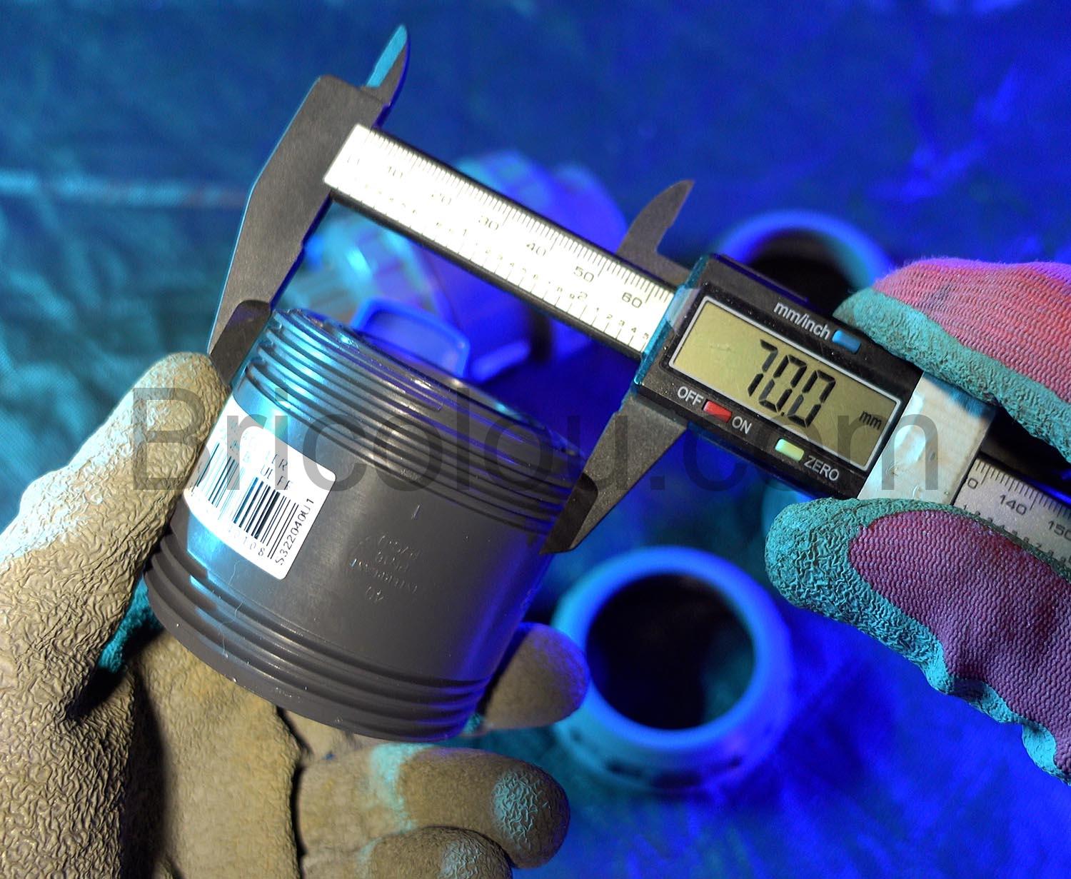 Vannes Interplast 40mm a coller double union demontable 4cm 40 mm PN16 PVC 70mm Vannes Interplast 40mm à coller double union démontable 4cm 40 mm PN16 PVC 70mm